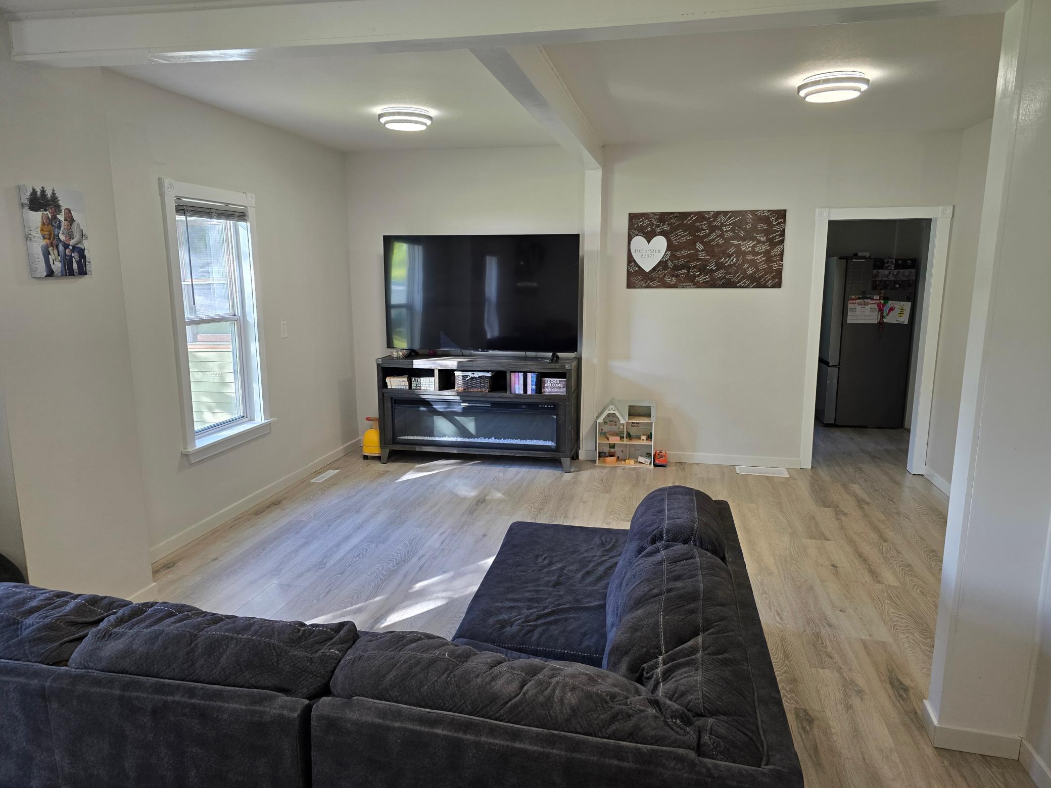 1905 single family home for sale at 2050 2nd Street in Lake Park, MN — 3 bed, 2 bath (photo 9 of 42)