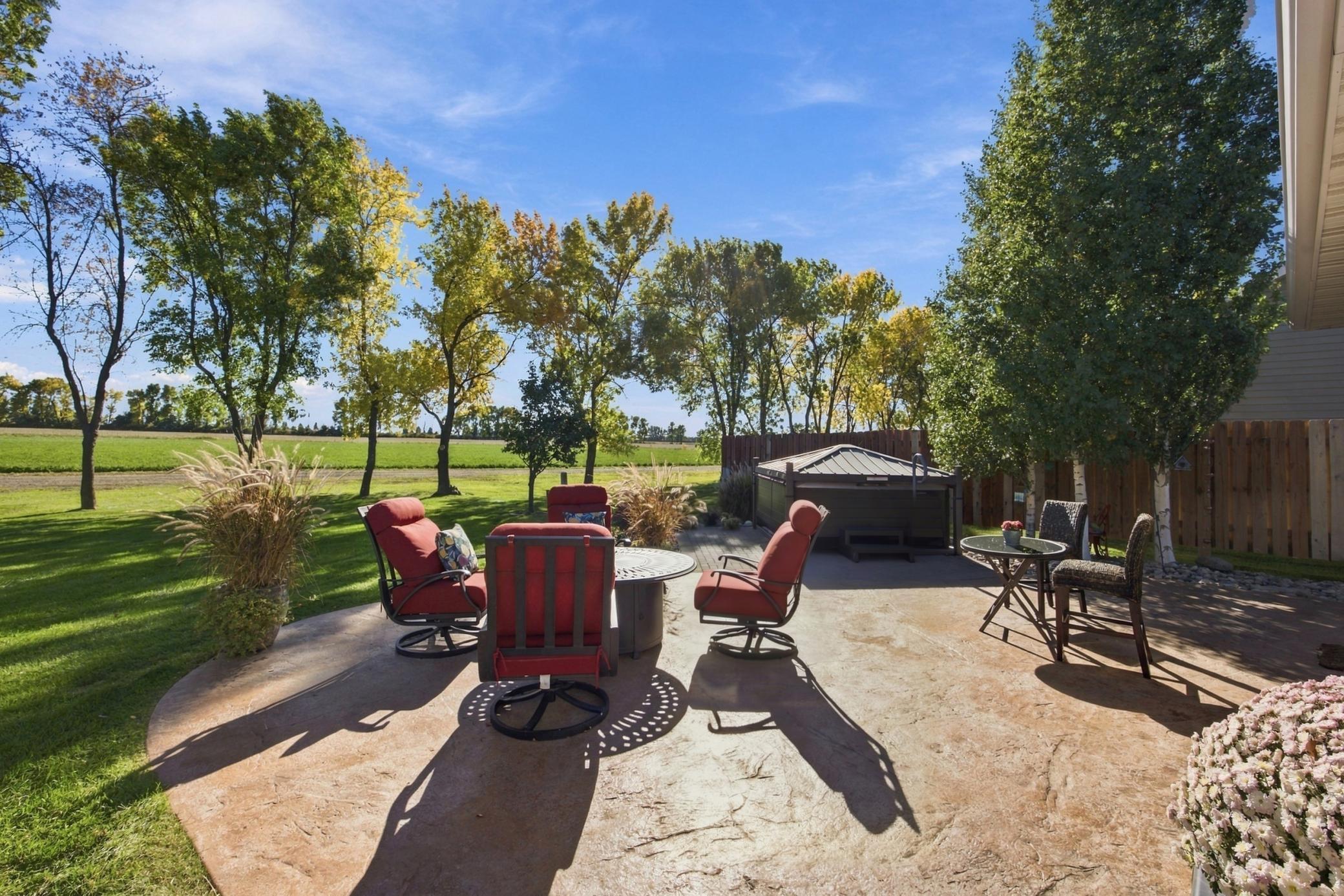2005 single family home for sale at 3823 43rd Avenue S in Moorhead, MN — 2 bed, 3 bath (photo 29 of 34)