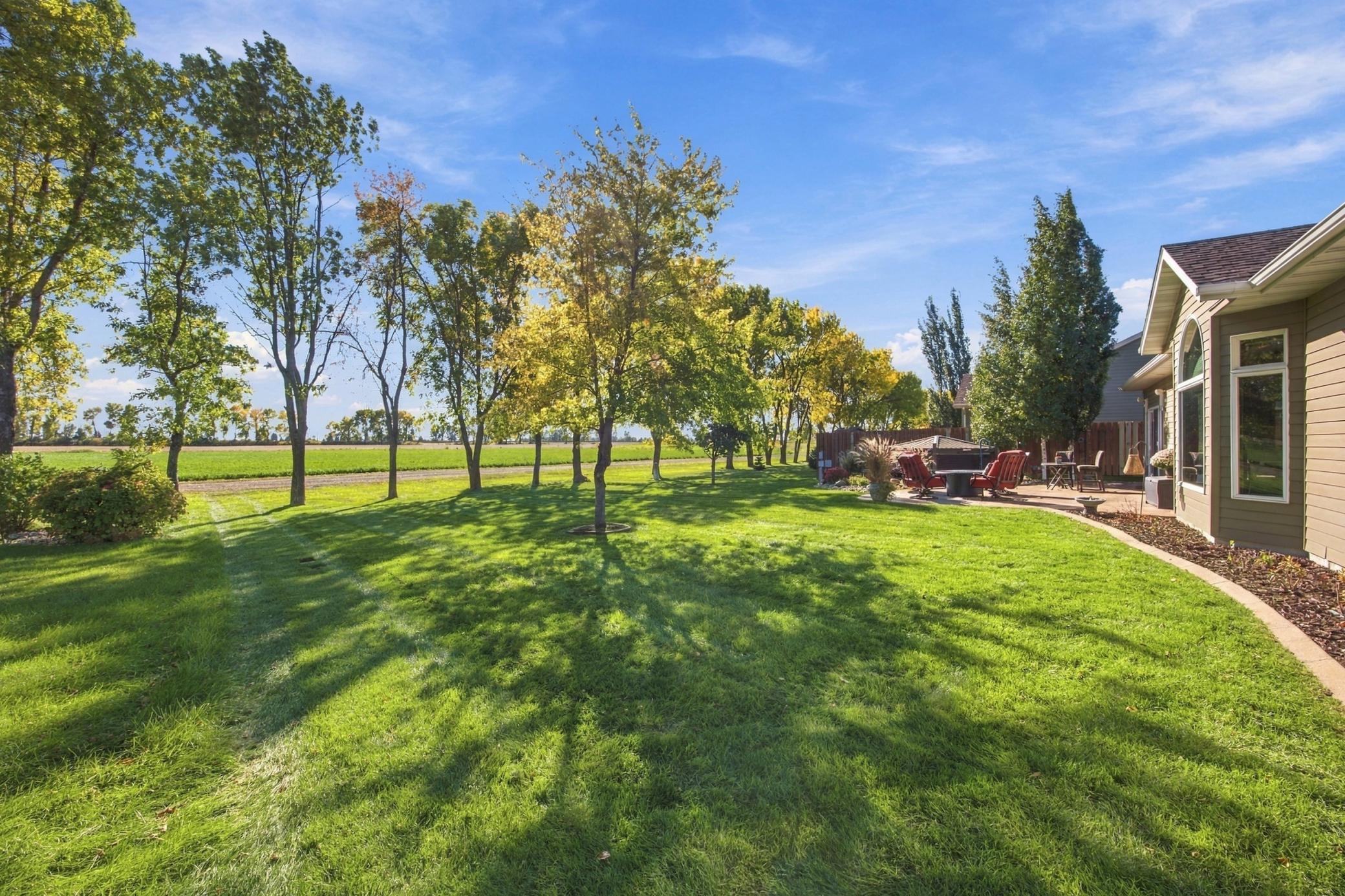 2005 single family home for sale at 3823 43rd Avenue S in Moorhead, MN — 2 bed, 3 bath (photo 31 of 34)