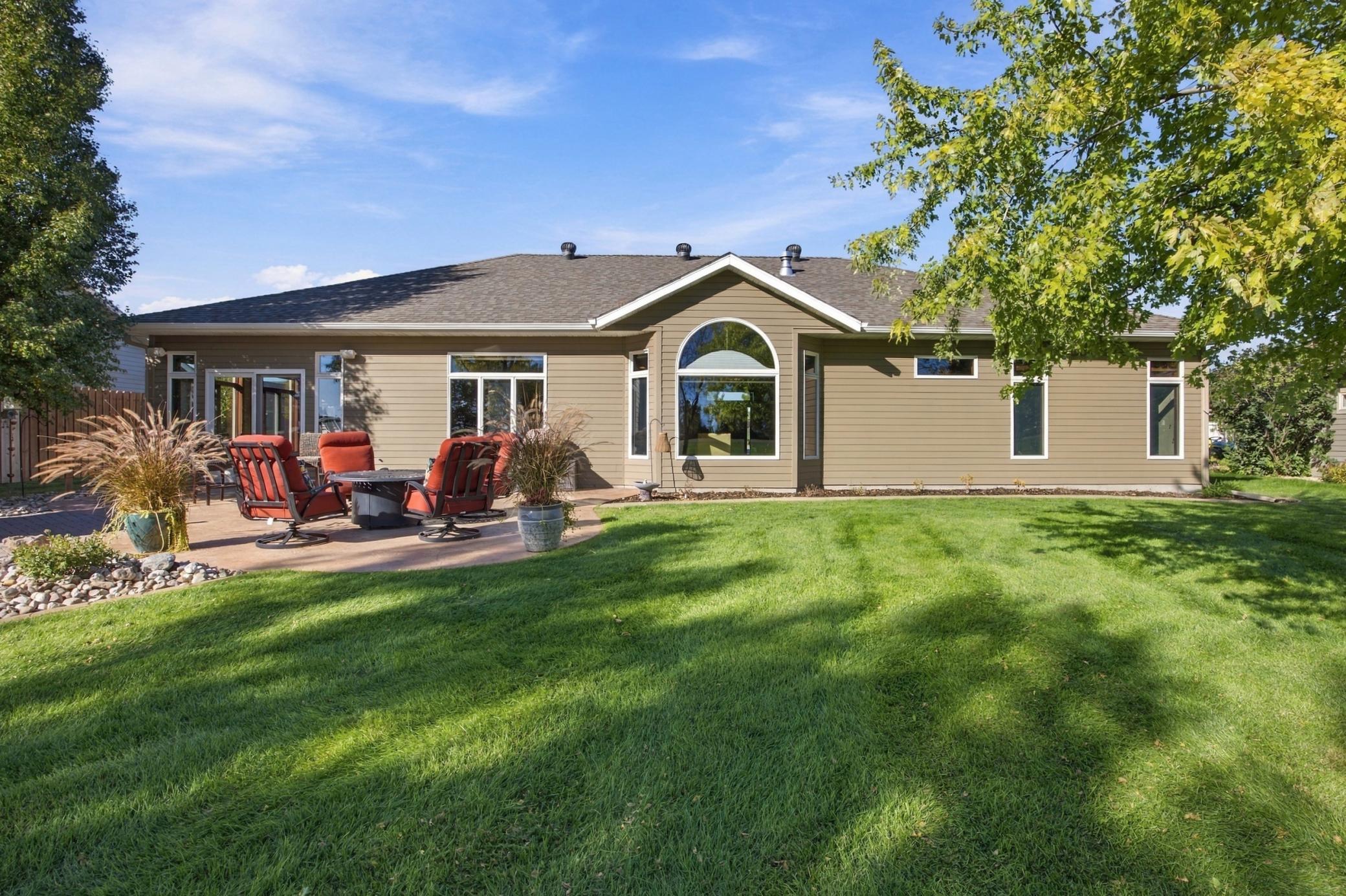 2005 single family home for sale at 3823 43rd Avenue S in Moorhead, MN — 2 bed, 3 bath (photo 33 of 34)