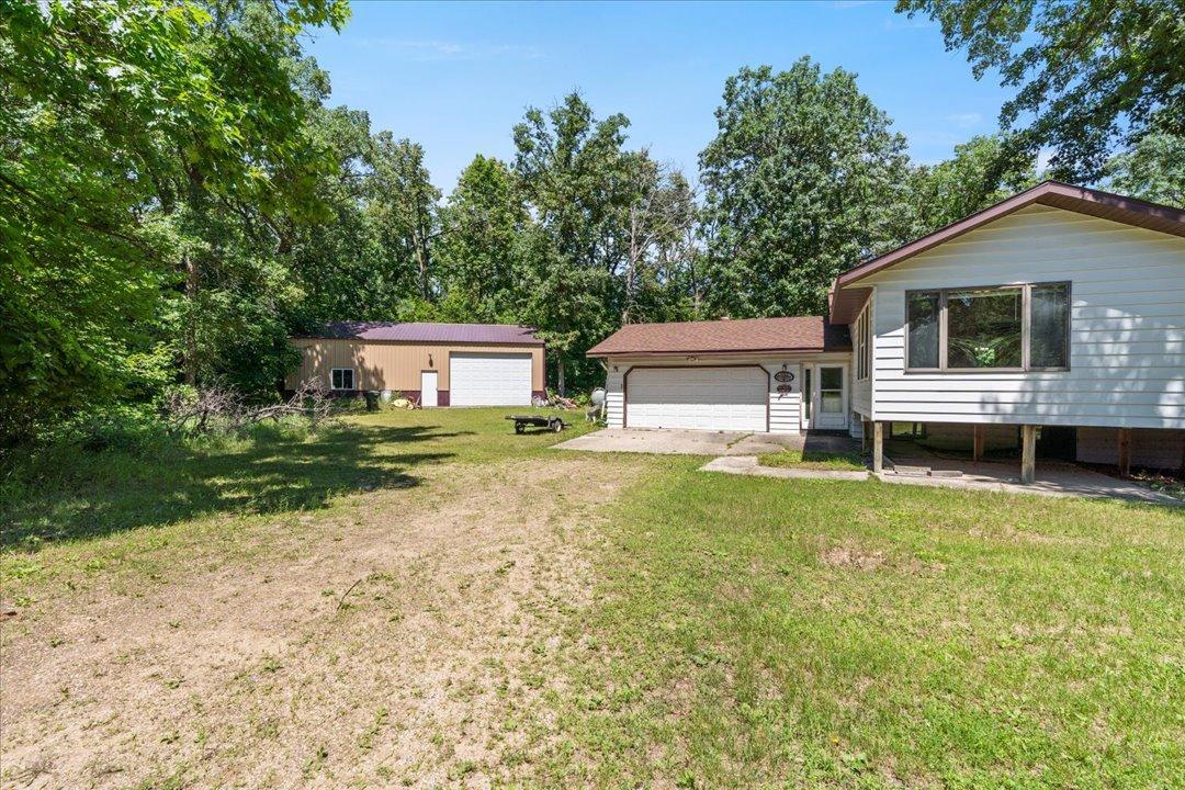 1983 single family home for sale at 40142 Pandora Drive in Browerville, MN — 4 bed, 2 bath (photo 2 of 27)