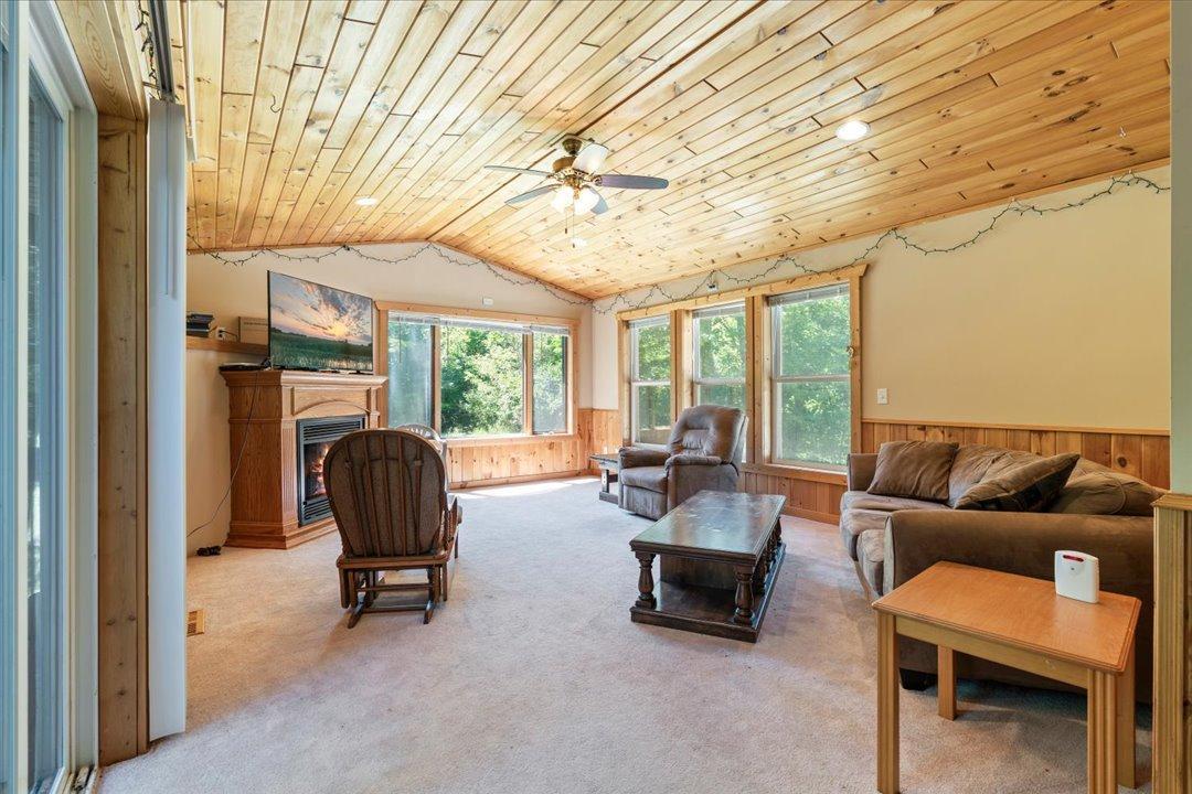 1983 single family home for sale at 40142 Pandora Drive in Browerville, MN — 4 bed, 2 bath (photo 8 of 27)