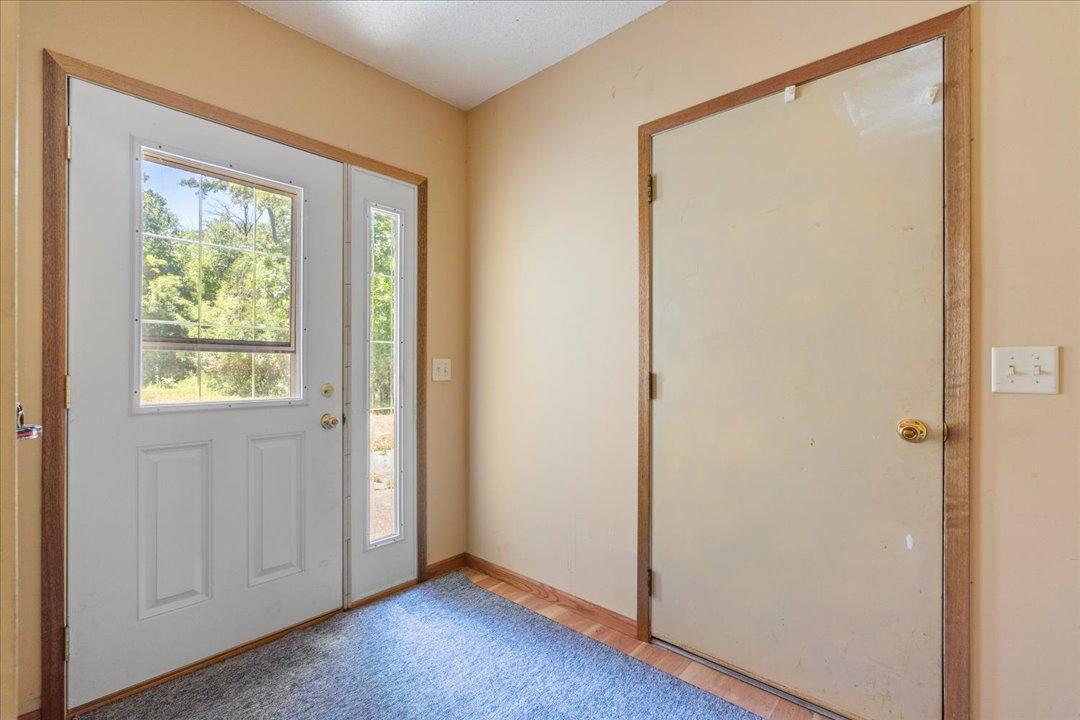1983 single family home for sale at 40142 Pandora Drive in Browerville, MN — 4 bed, 2 bath (photo 9 of 27)