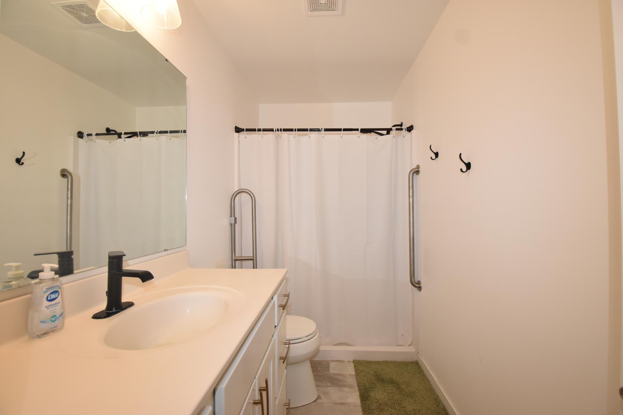 2020 single family home for sale at 2587 72nd Avenue S in Fargo, ND — 6 bed, 3 bath (photo 14 of 37)