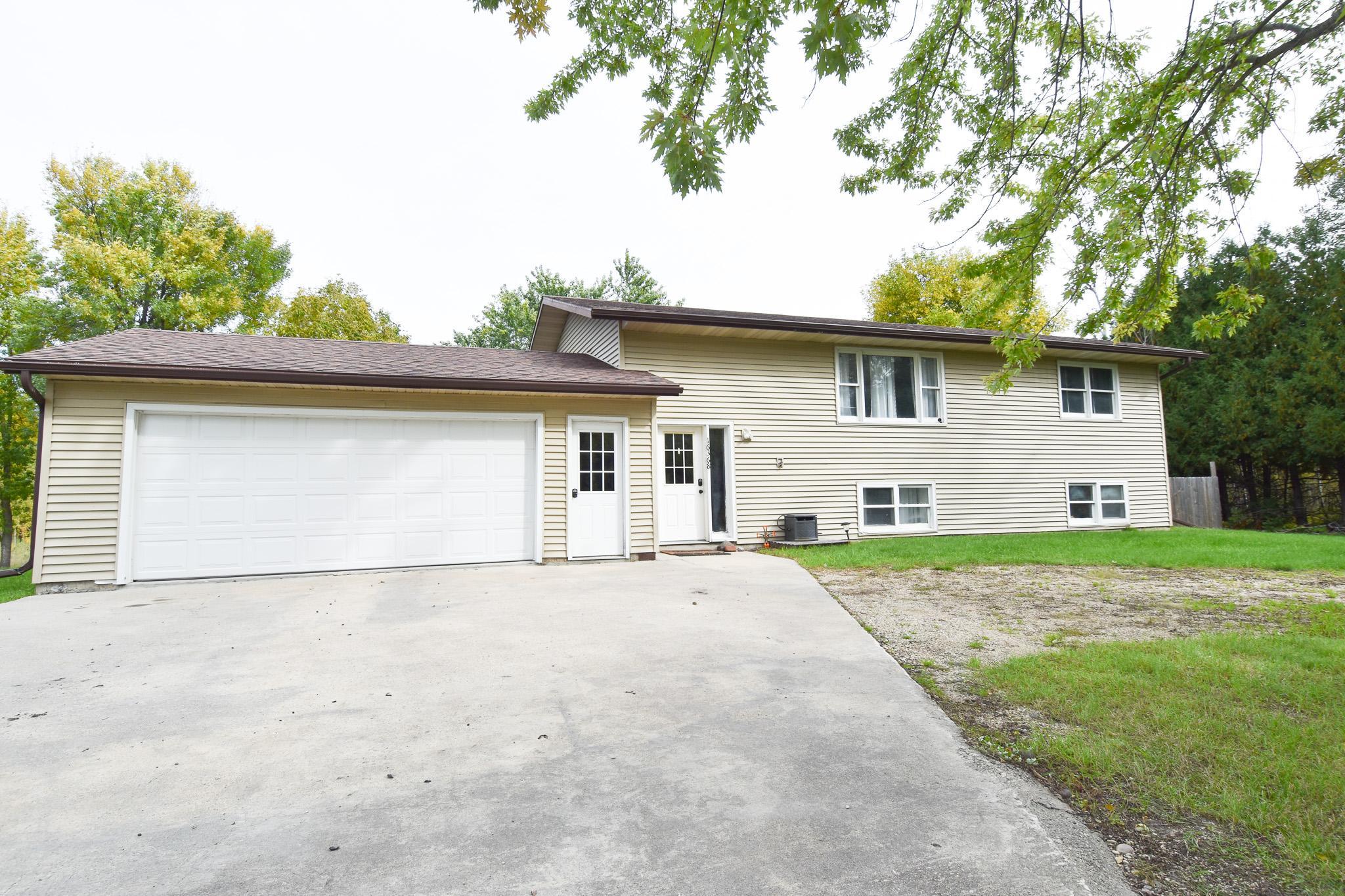 1979 single family home for sale at 16368 State Highway 1 NW in Thief River Falls, MN — 3 bed, 2 bath