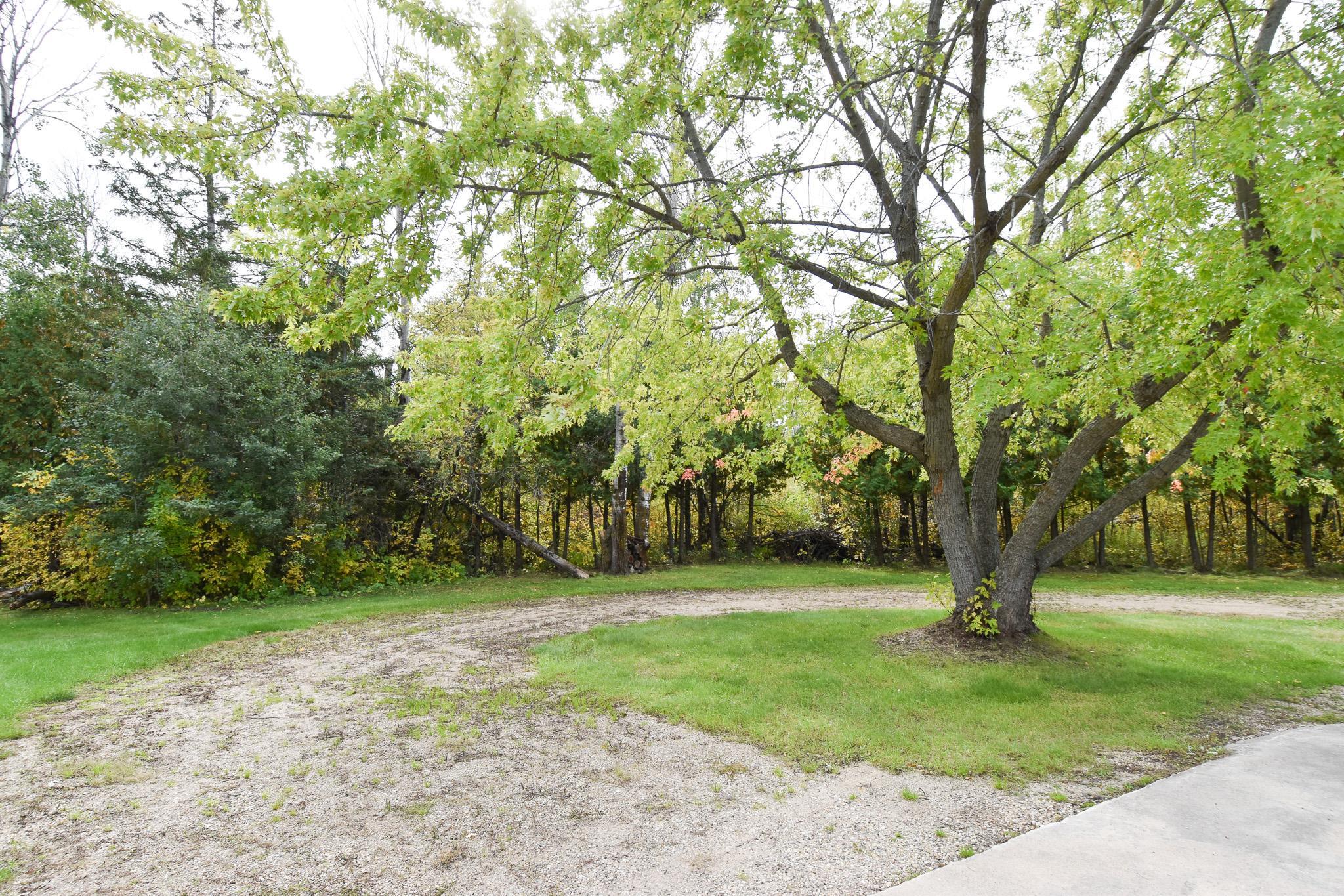 1979 single family home for sale at 16368 State Highway 1 NW in Thief River Falls, MN — 3 bed, 2 bath (photo 29 of 34)
