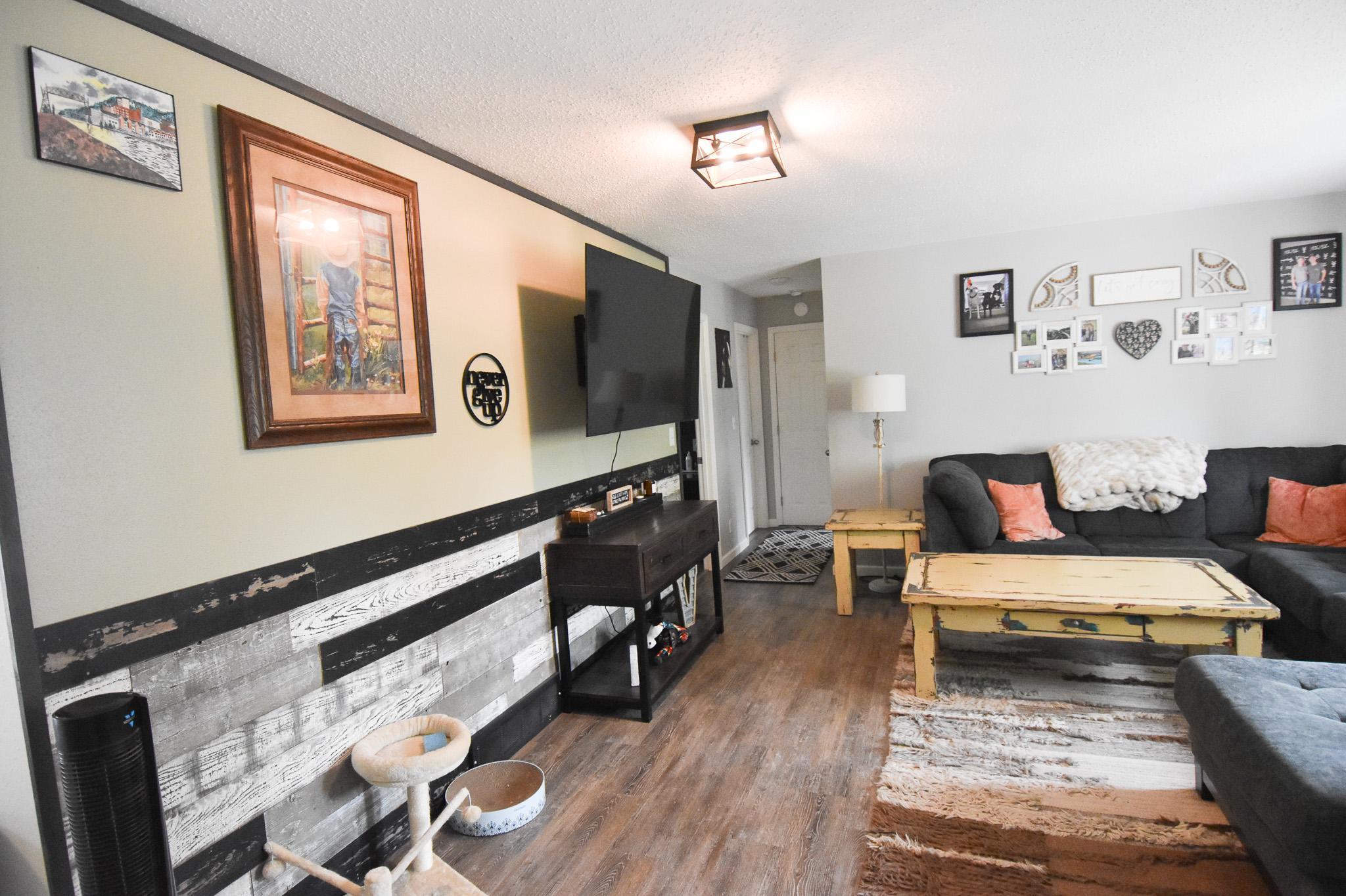 1979 single family home for sale at 16368 State Highway 1 NW in Thief River Falls, MN — 3 bed, 2 bath (photo 4 of 34)