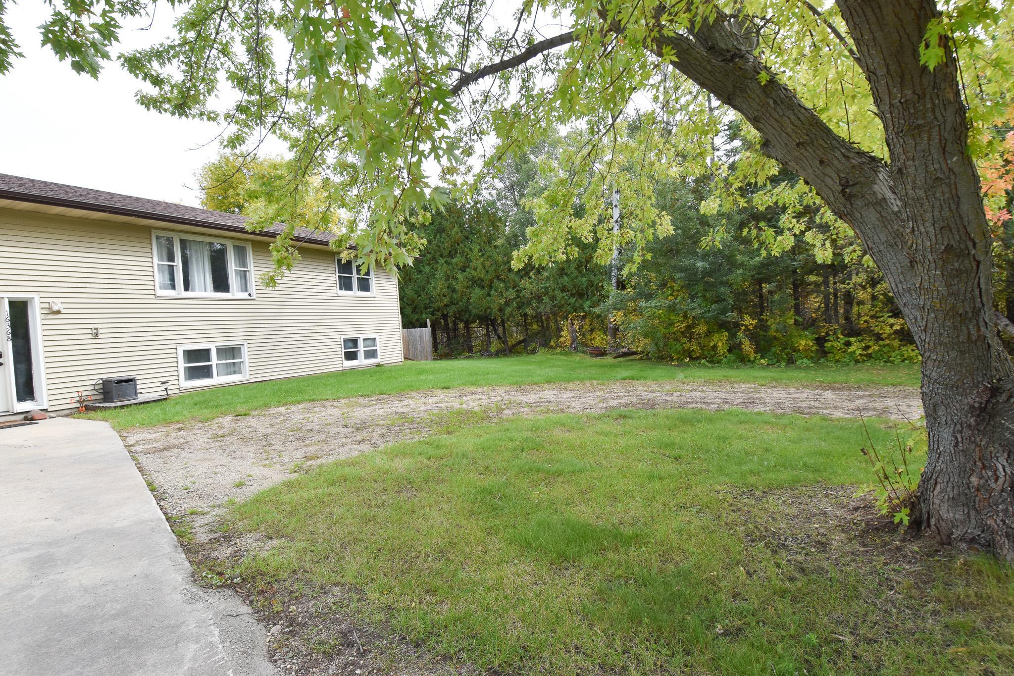 1979 single family home for sale at 16368 State Highway 1 NW in Thief River Falls, MN — 3 bed, 2 bath (photo 31 of 34)