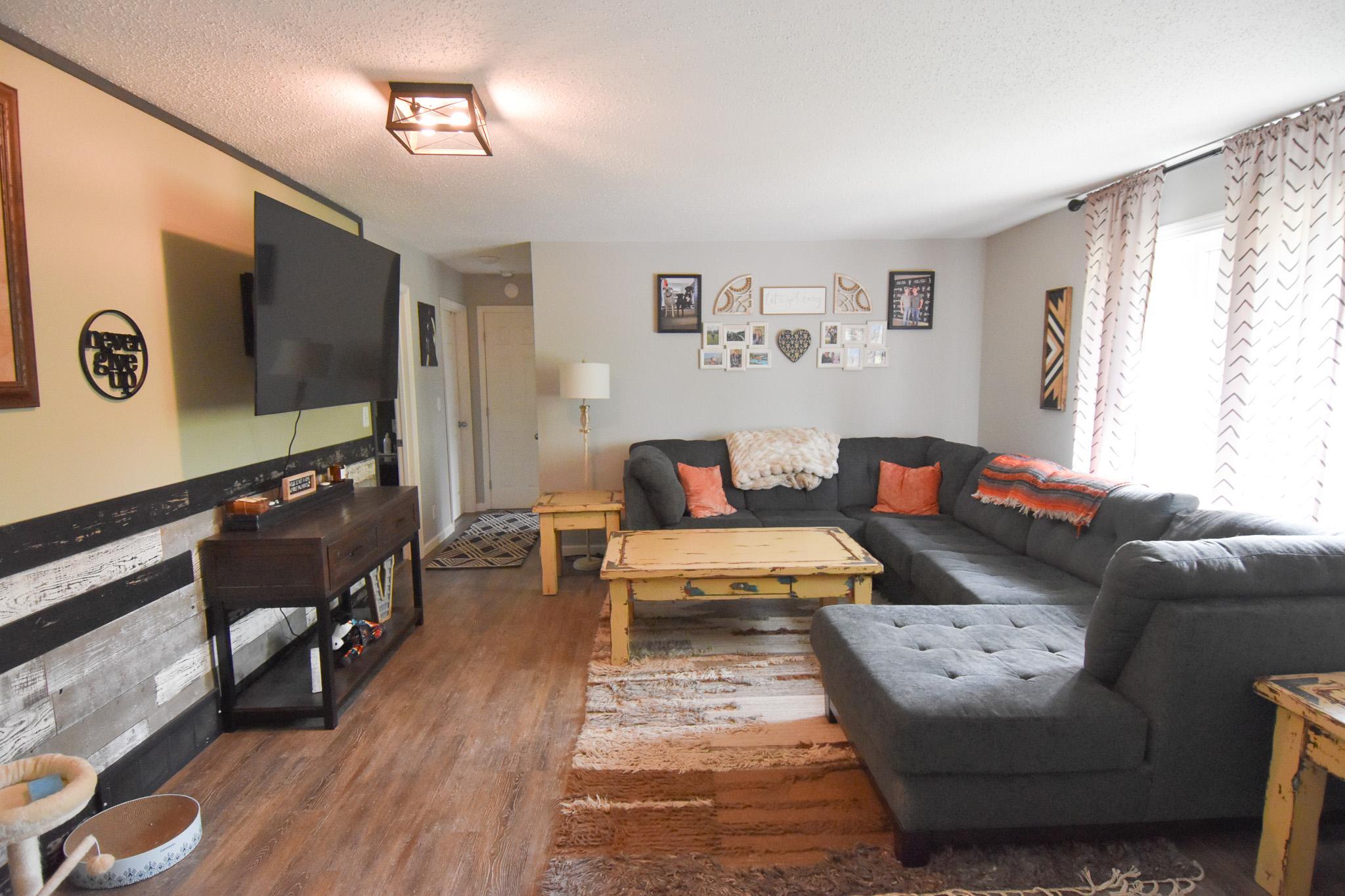 1979 single family home for sale at 16368 State Highway 1 NW in Thief River Falls, MN — 3 bed, 2 bath (photo 5 of 34)