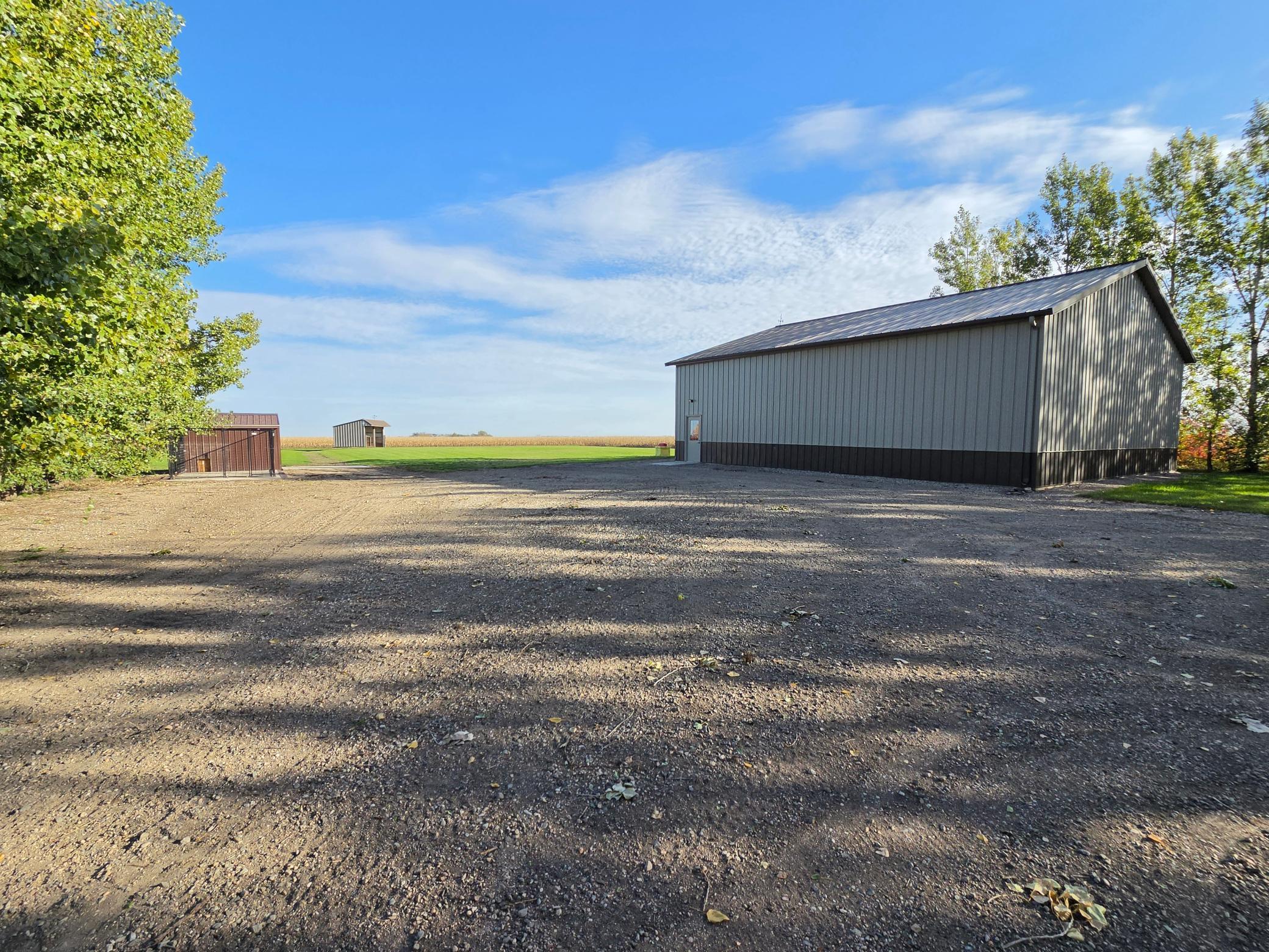 2007 single family home for sale at 16405 18th Street SE in Gardner, ND — 4 bed, 3 bath (photo 19 of 69)
