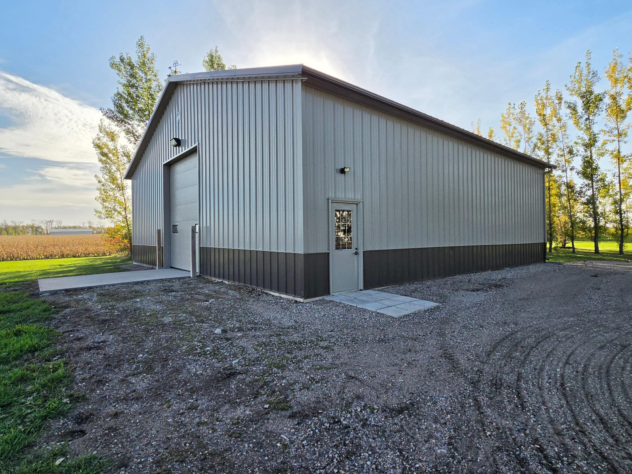2007 single family home for sale at 16405 18th Street SE in Gardner, ND — 4 bed, 3 bath (photo 21 of 69)