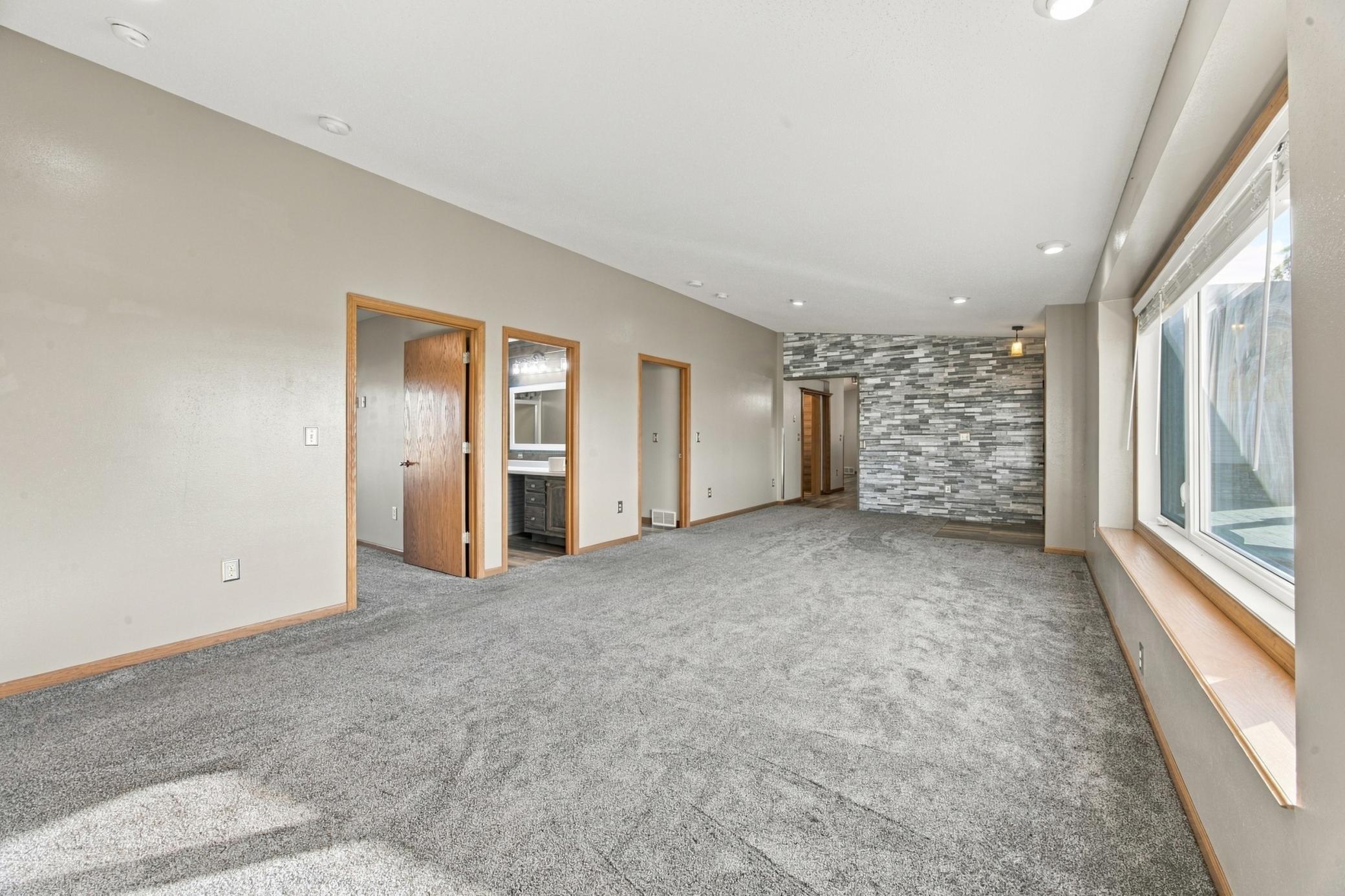 2007 single family home for sale at 16405 18th Street SE in Gardner, ND — 4 bed, 3 bath (photo 29 of 69)