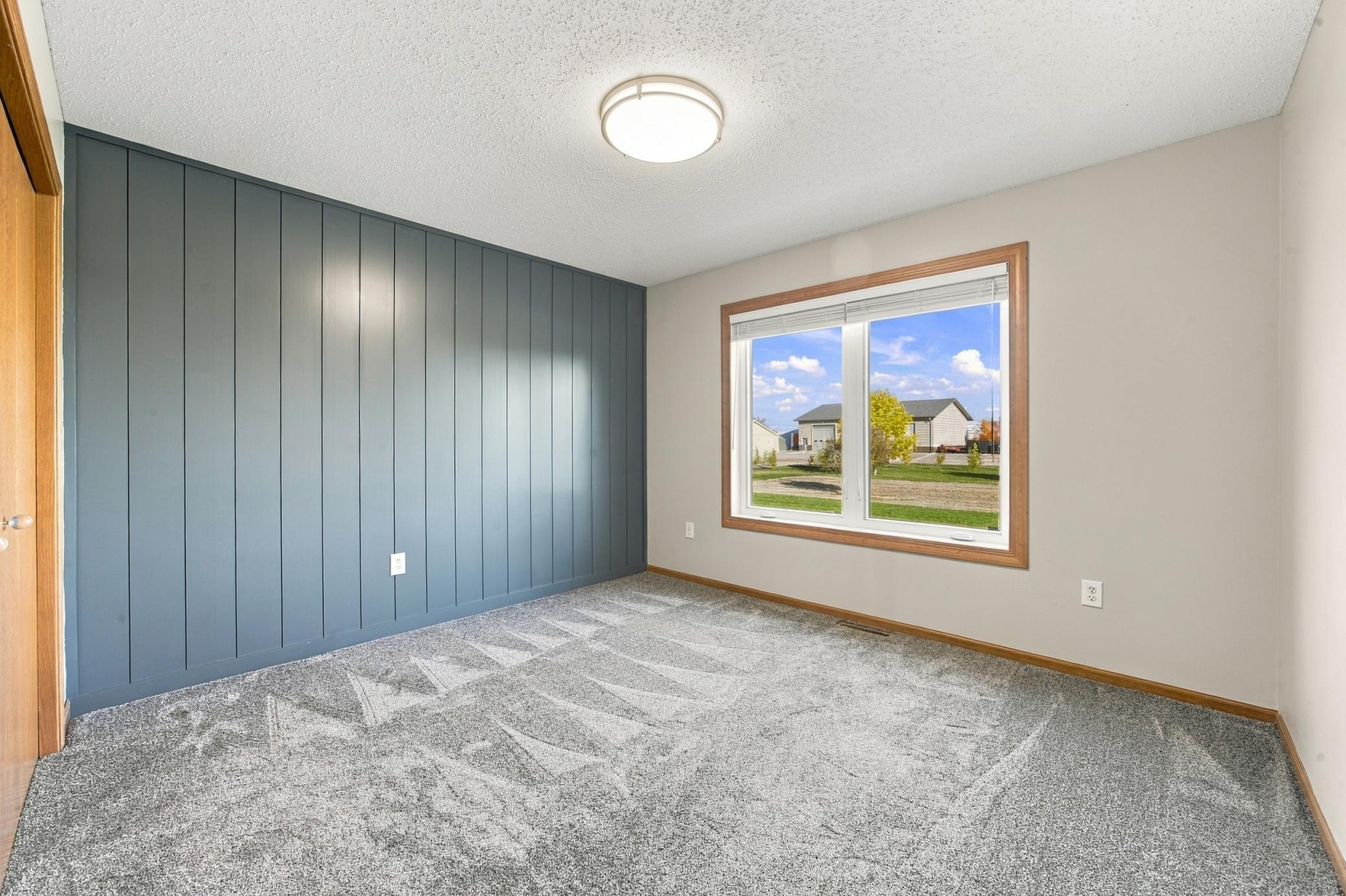 2007 single family home for sale at 16405 18th Street SE in Gardner, ND — 4 bed, 3 bath (photo 44 of 69)