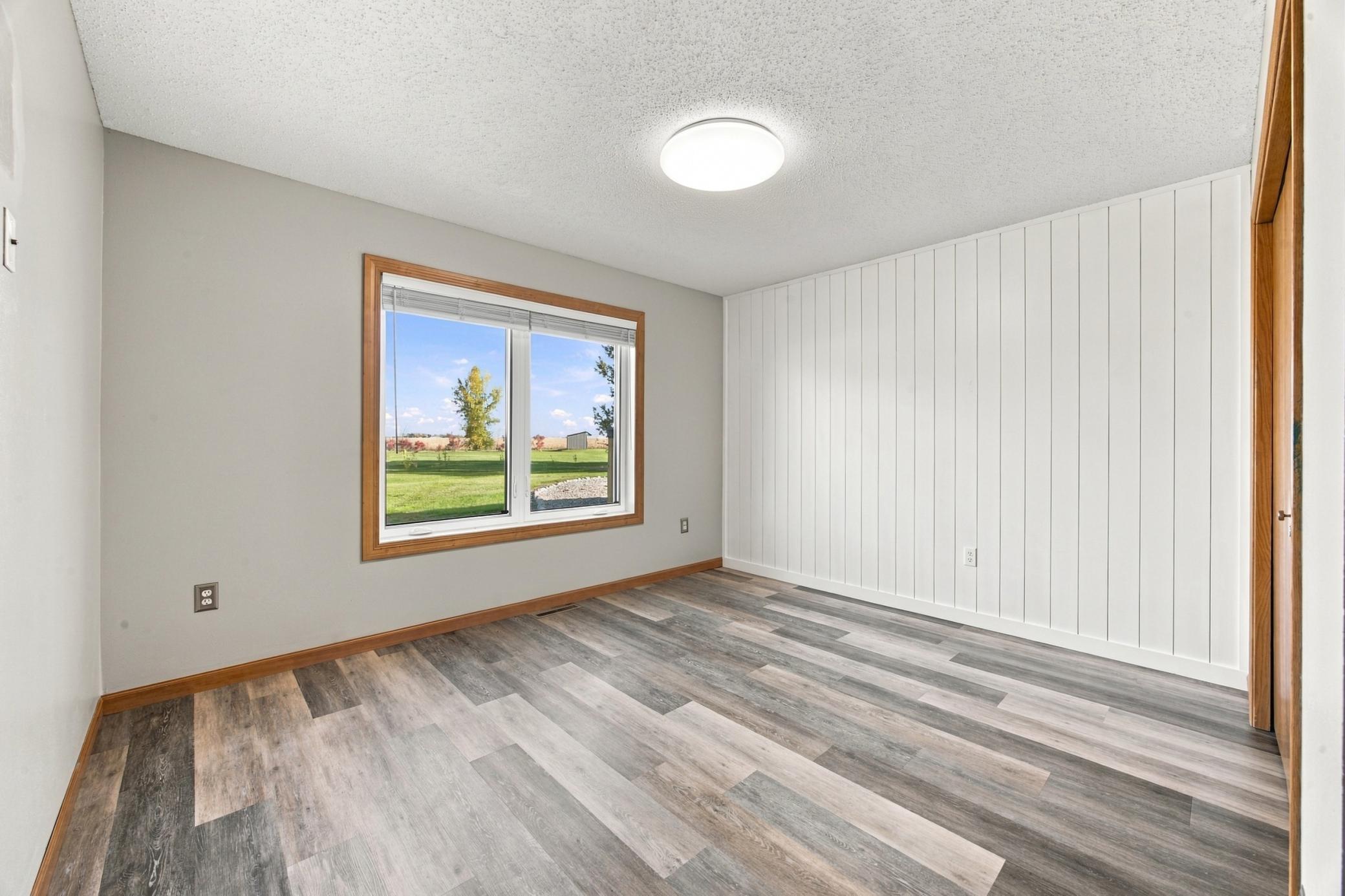 2007 single family home for sale at 16405 18th Street SE in Gardner, ND — 4 bed, 3 bath (photo 46 of 69)