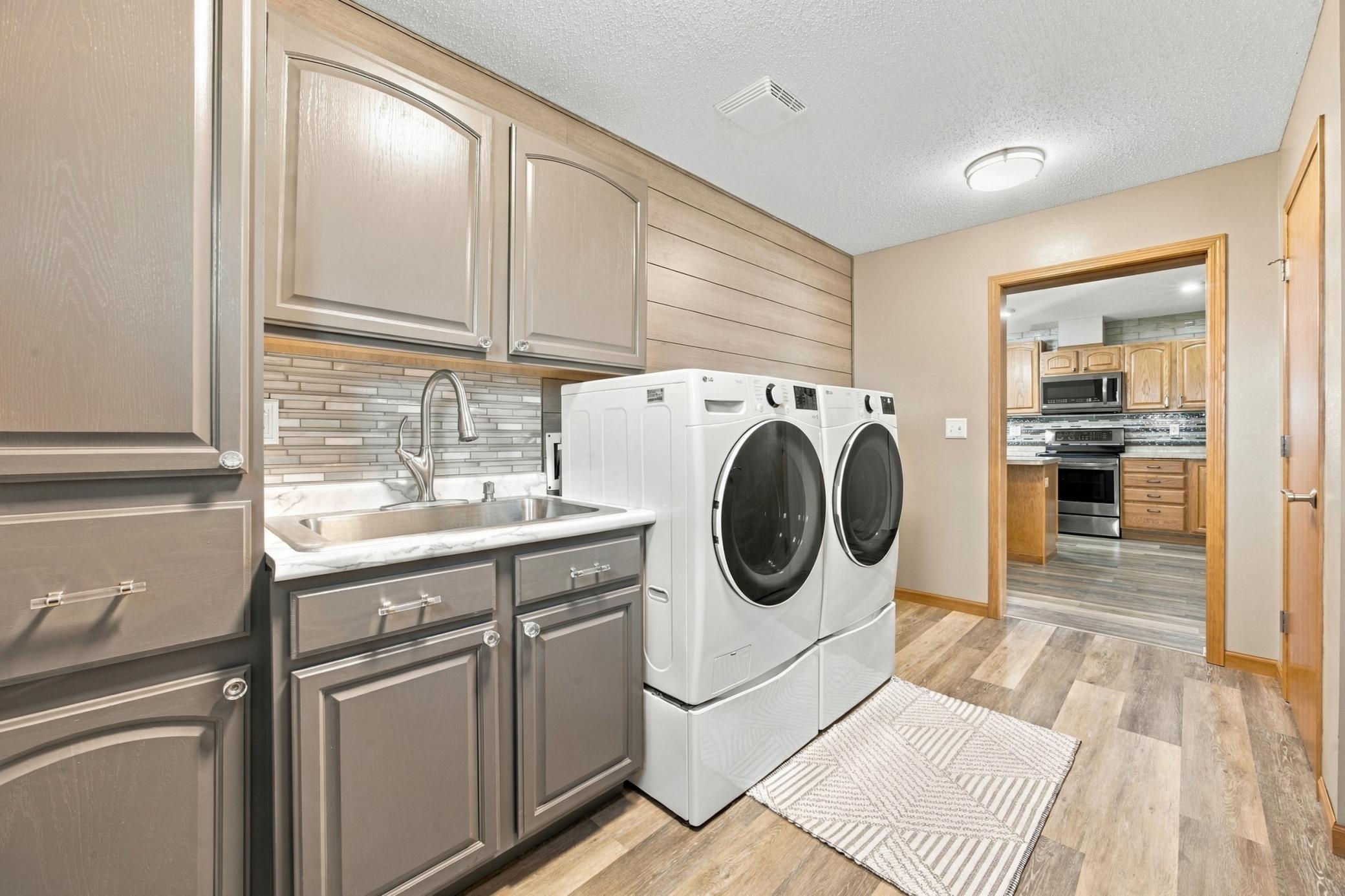 2007 single family home for sale at 16405 18th Street SE in Gardner, ND — 4 bed, 3 bath (photo 54 of 69)