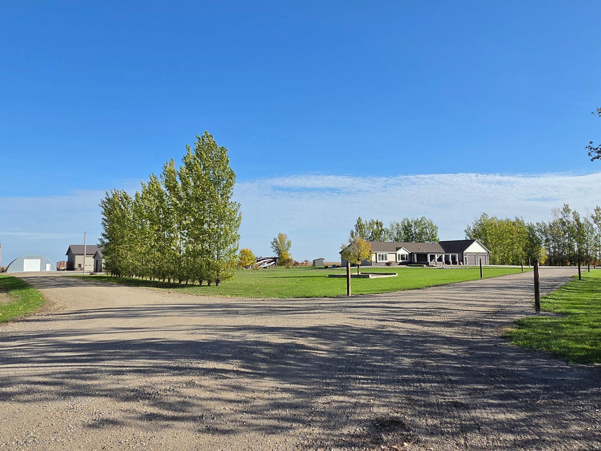 2007 single family home for sale at 16405 18th Street SE in Gardner, ND — 4 bed, 3 bath (photo 9 of 69)
