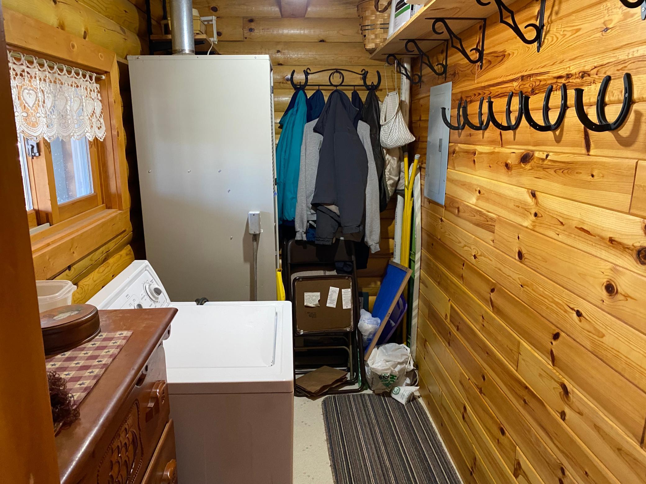 1997 single family home for sale at 25667 Lou Rayne Beach Road NE in Waskish, MN — 2 bed, 1 bath (photo 23 of 34)