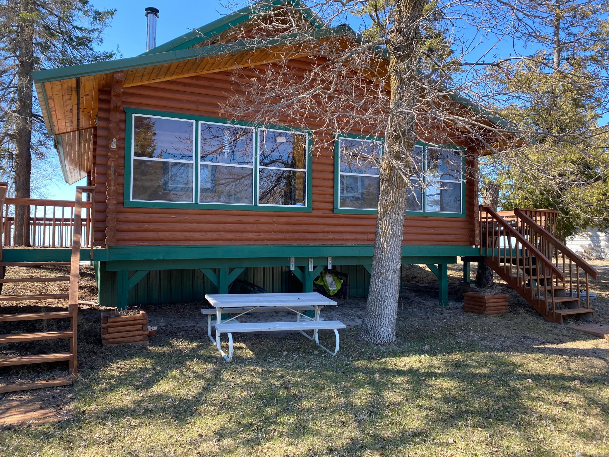 1997 single family home for sale at 25667 Lou Rayne Beach Road NE in Waskish, MN — 2 bed, 1 bath (photo 6 of 34)