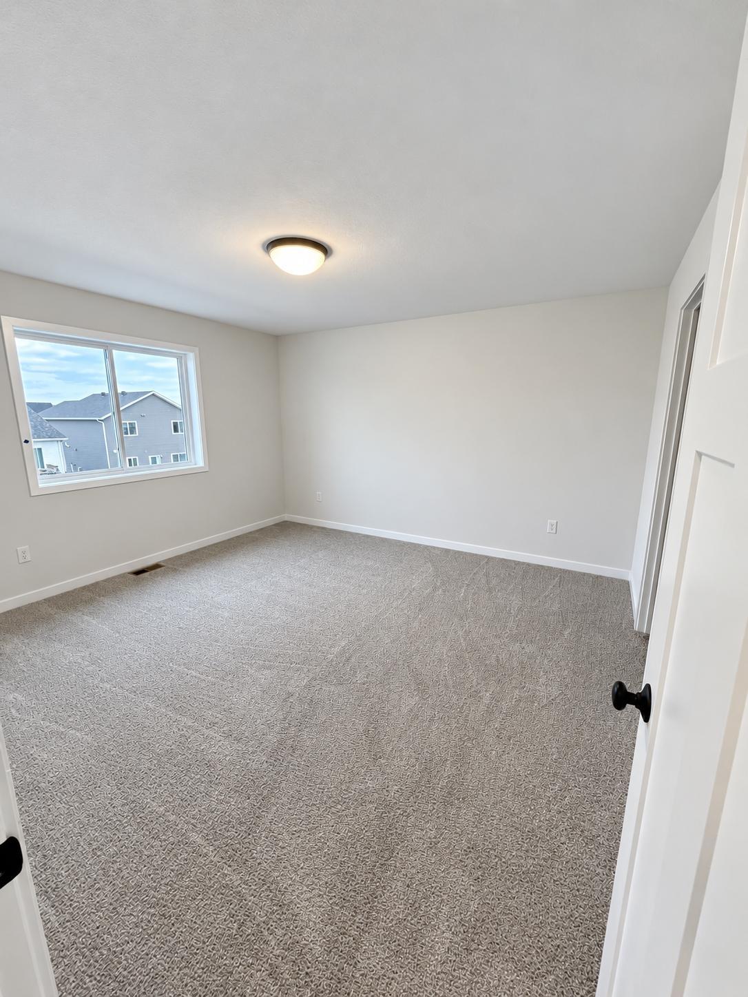 2025 single family home for sale at 6851 14 Street S in Fargo, ND — 4 bed, 3 bath (photo 19 of 29)
