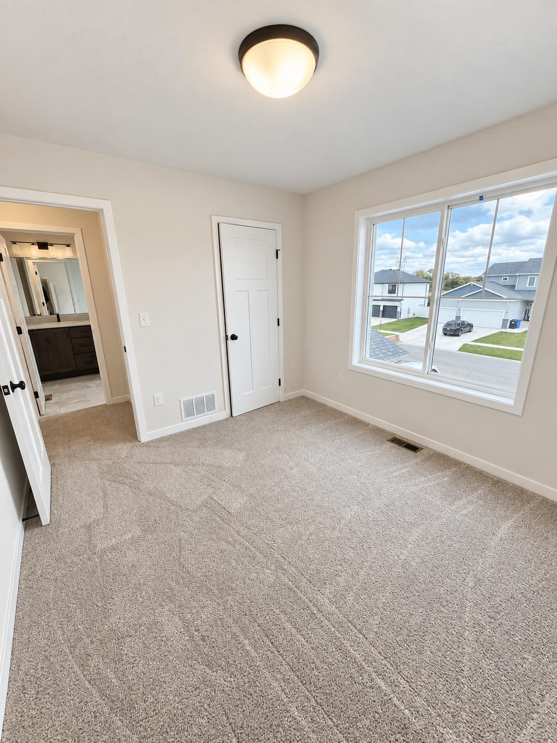 2025 single family home for sale at 6851 14 Street S in Fargo, ND — 4 bed, 3 bath (photo 25 of 29)