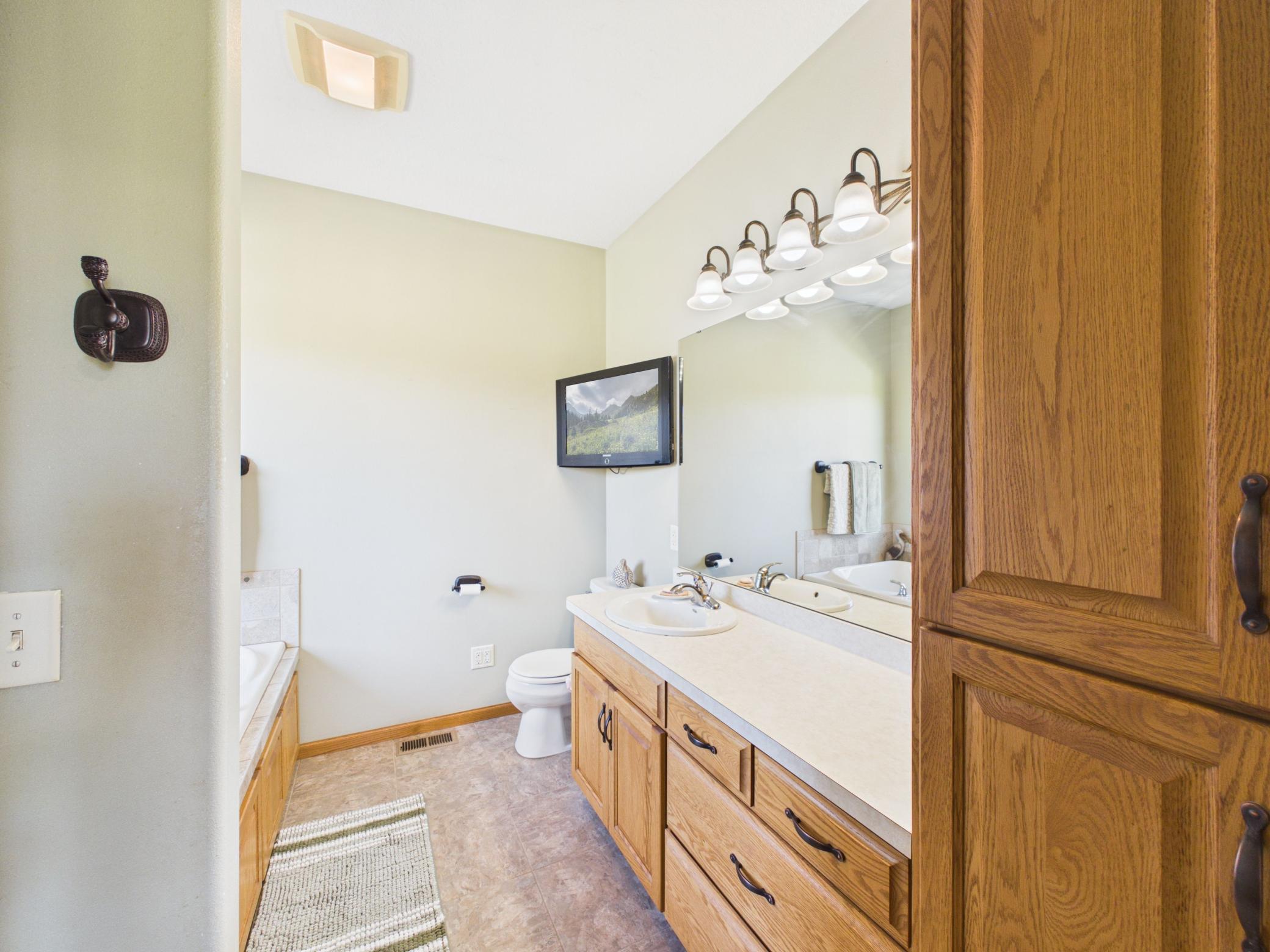 2008 single family home for sale at 4482 Egret Court NW in Alexandria, MN — 3 bed, 3 bath (photo 20 of 64)