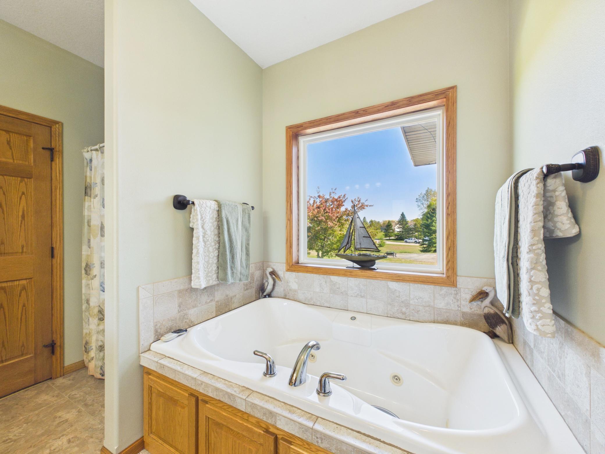 2008 single family home for sale at 4482 Egret Court NW in Alexandria, MN — 3 bed, 3 bath (photo 21 of 64)