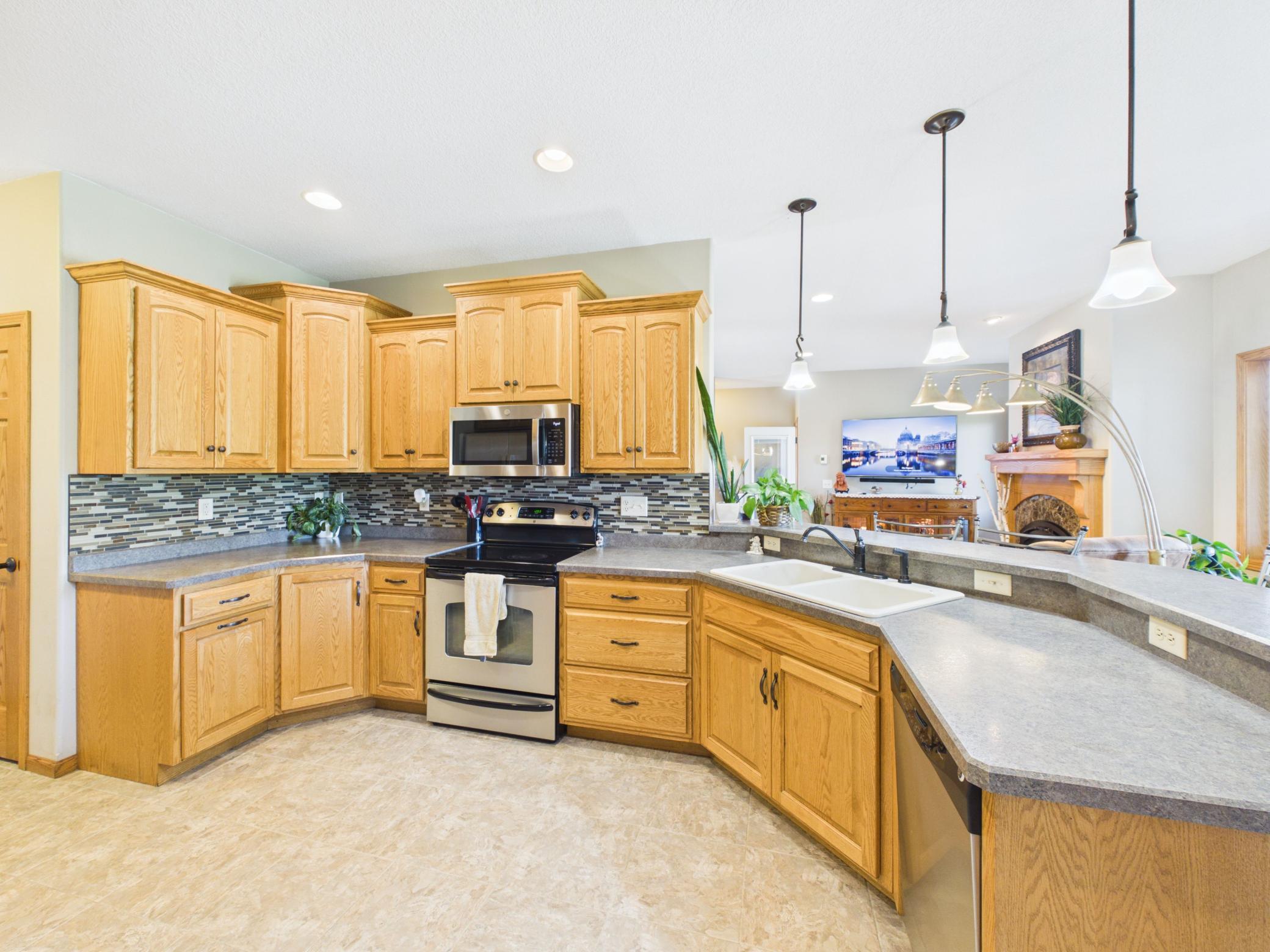 2008 single family home for sale at 4482 Egret Court NW in Alexandria, MN — 3 bed, 3 bath (photo 5 of 64)