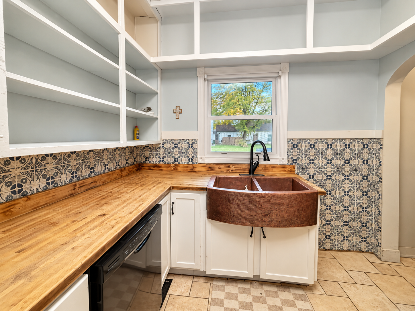 1920 single family home for sale at 603 1st Street SW in Wadena, MN — 4 bed, 2 bath (photo 3 of 46)
