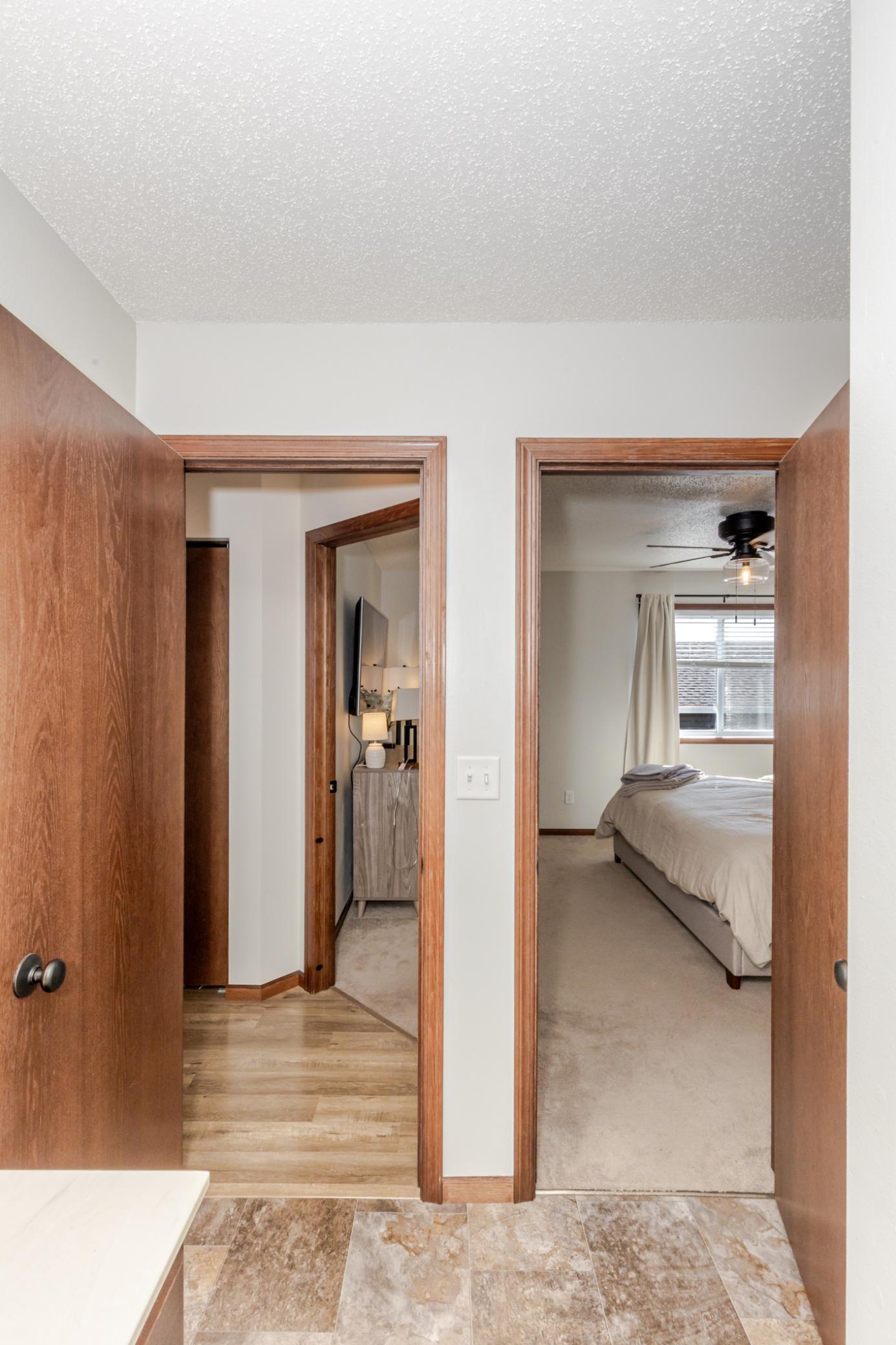 2017 single family home for sale at 2107 Admiral Drive W in West Fargo, ND — 3 bed, 2 bath (photo 19 of 40)