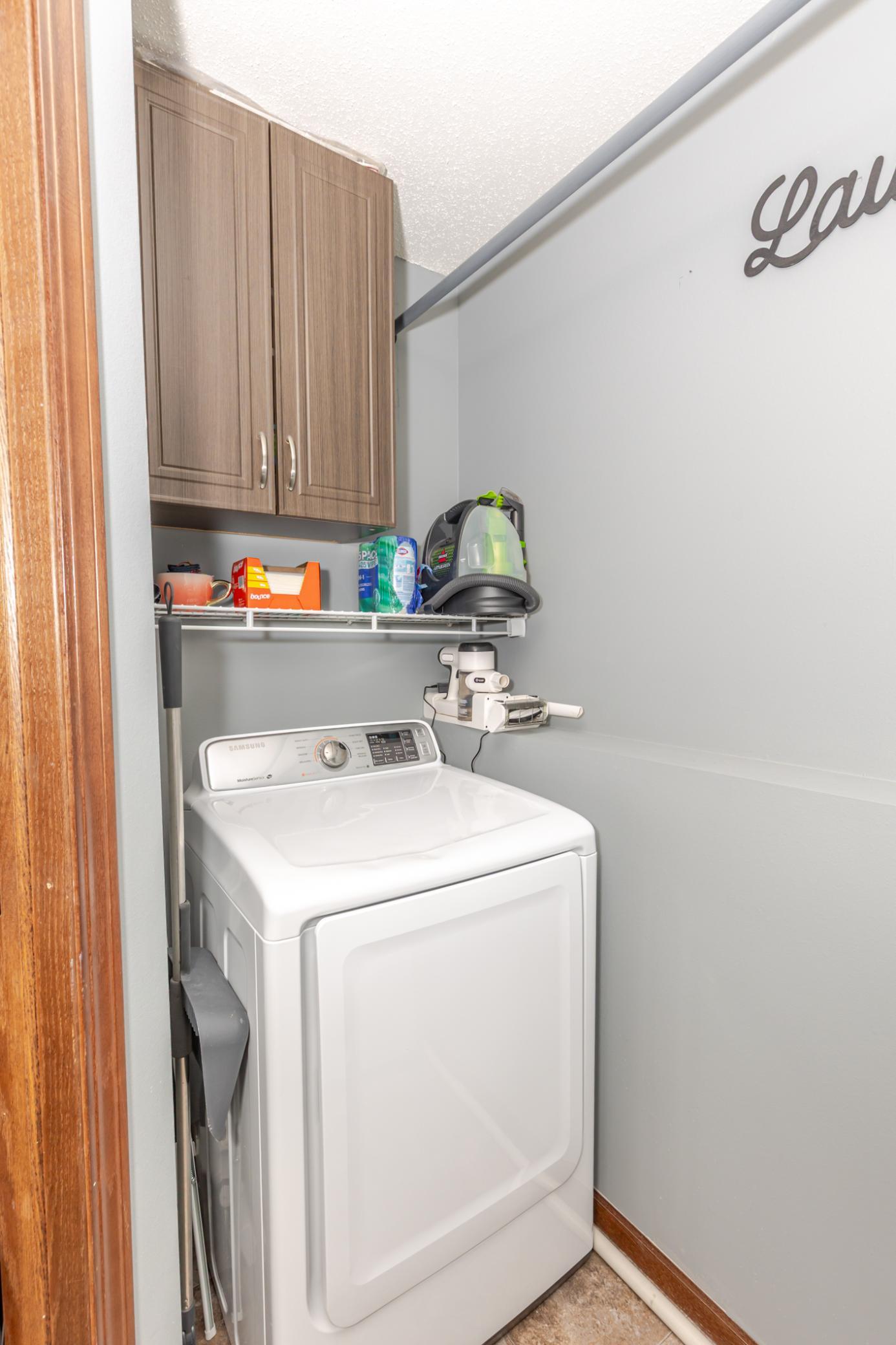 2017 single family home for sale at 2107 Admiral Drive W in West Fargo, ND — 3 bed, 2 bath (photo 30 of 40)