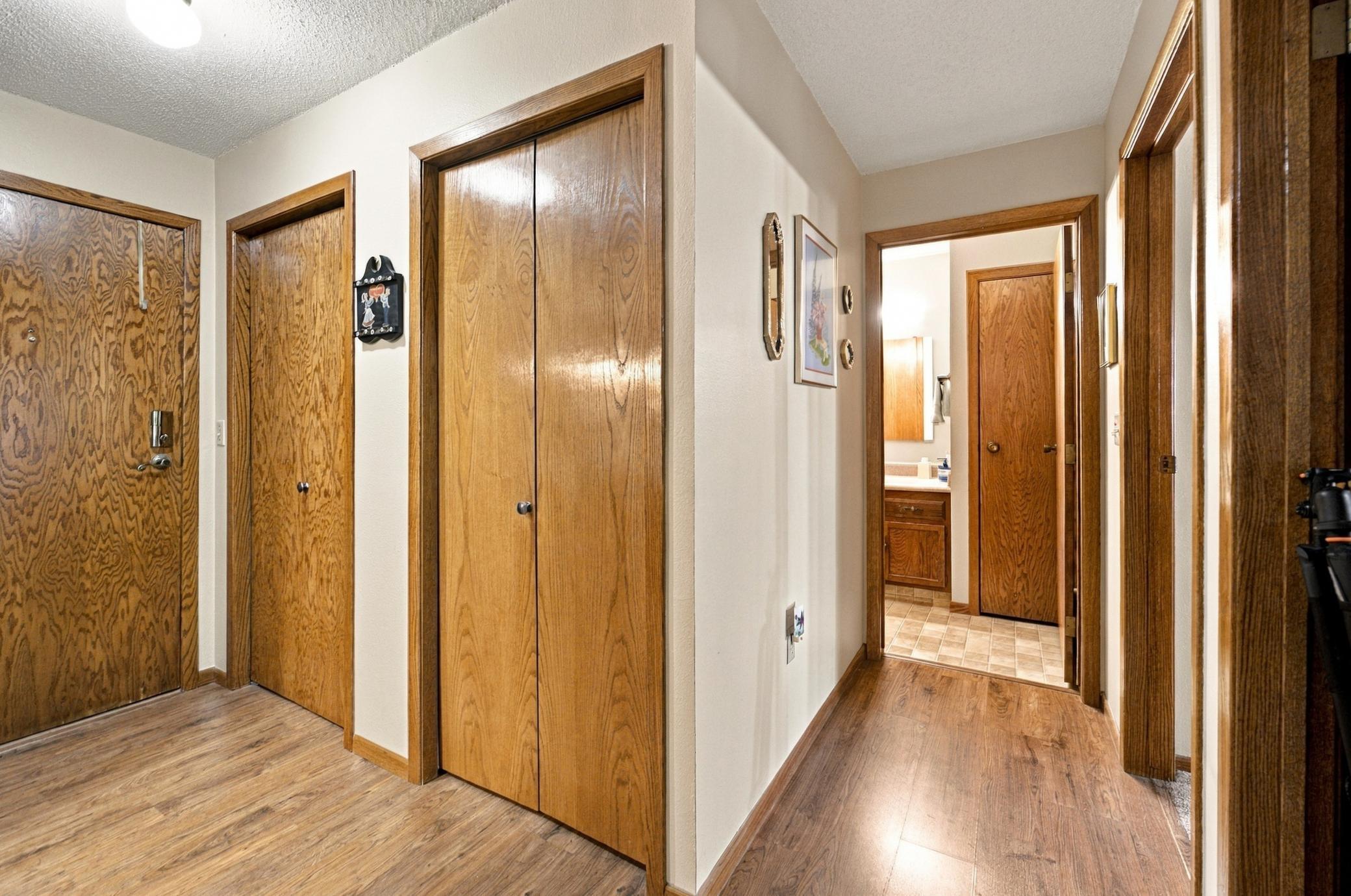 1984 condo for sale at 1424 14th Street E, Unit 21 in West Fargo, ND — 2 bed, 1 bath (photo 15 of 41)
