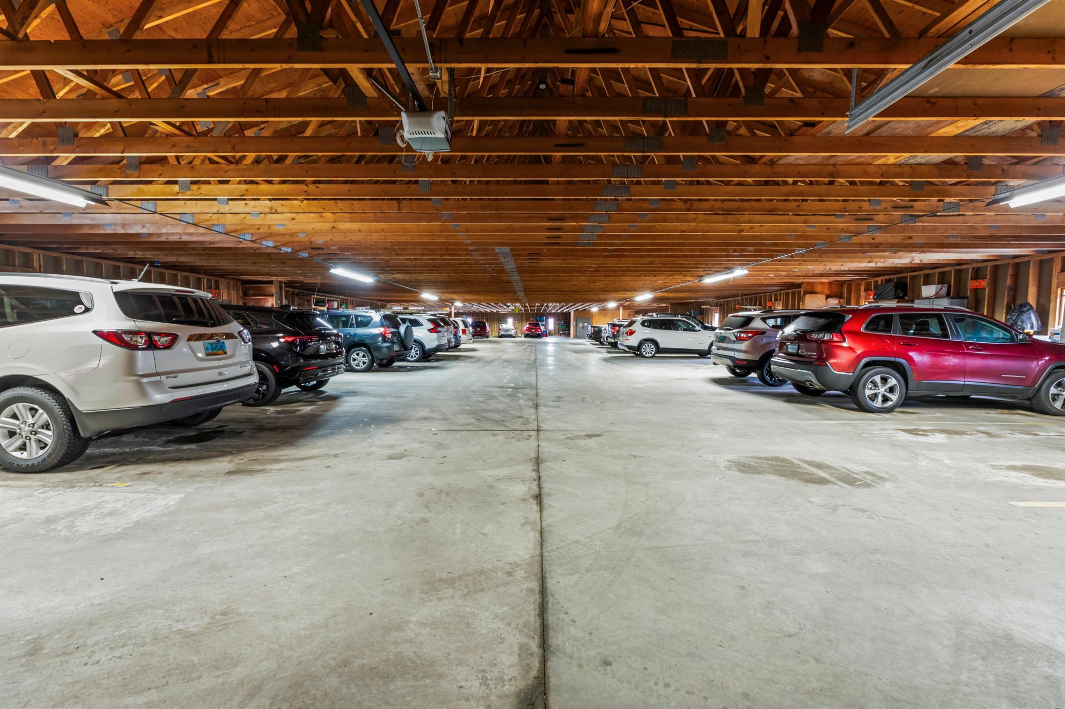 1984 condo for sale at 1424 14th Street E, Unit 21 in West Fargo, ND — 2 bed, 1 bath (photo 35 of 41)
