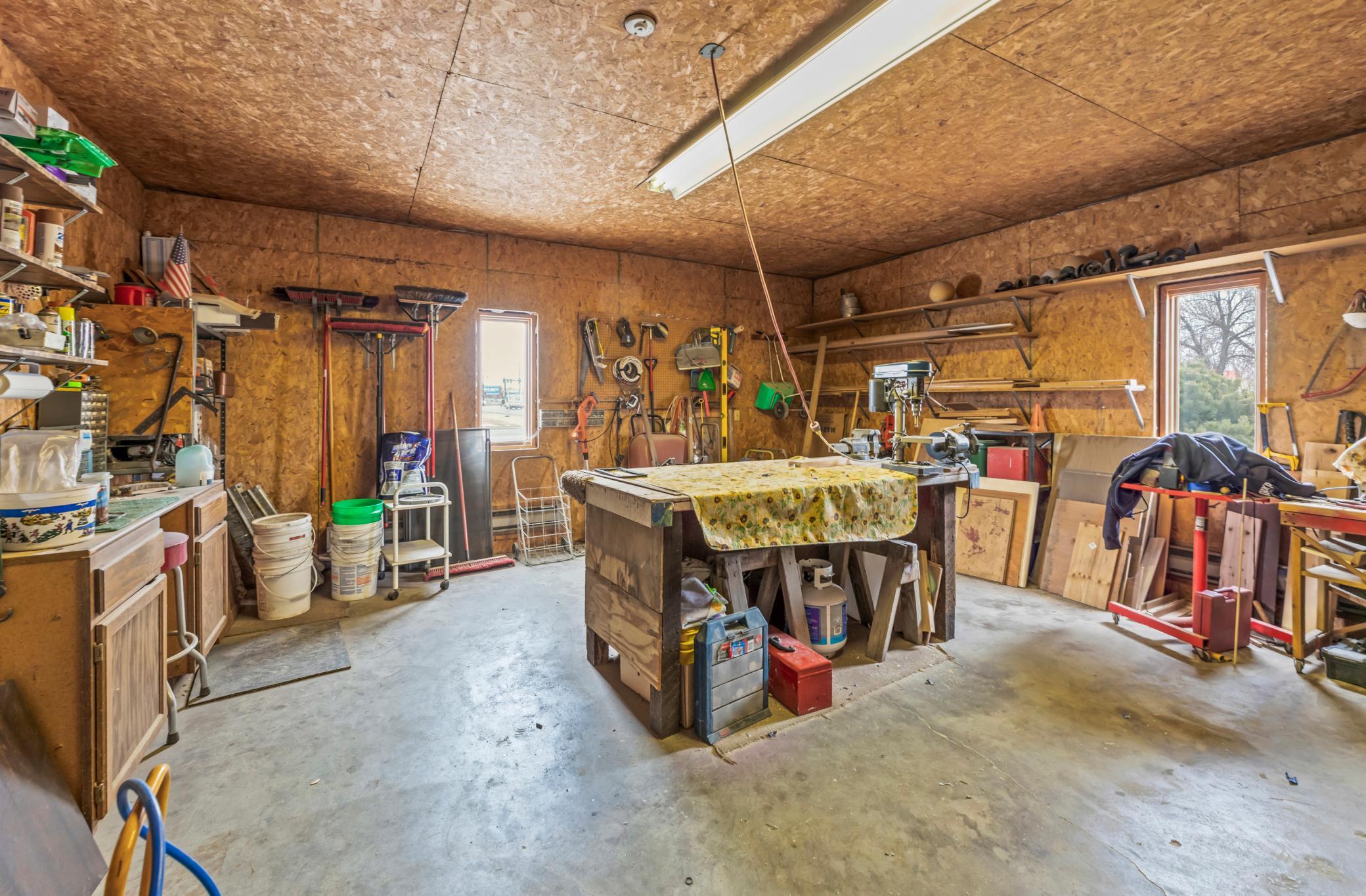 1984 condo for sale at 1424 14th Street E, Unit 21 in West Fargo, ND — 2 bed, 1 bath (photo 36 of 41)