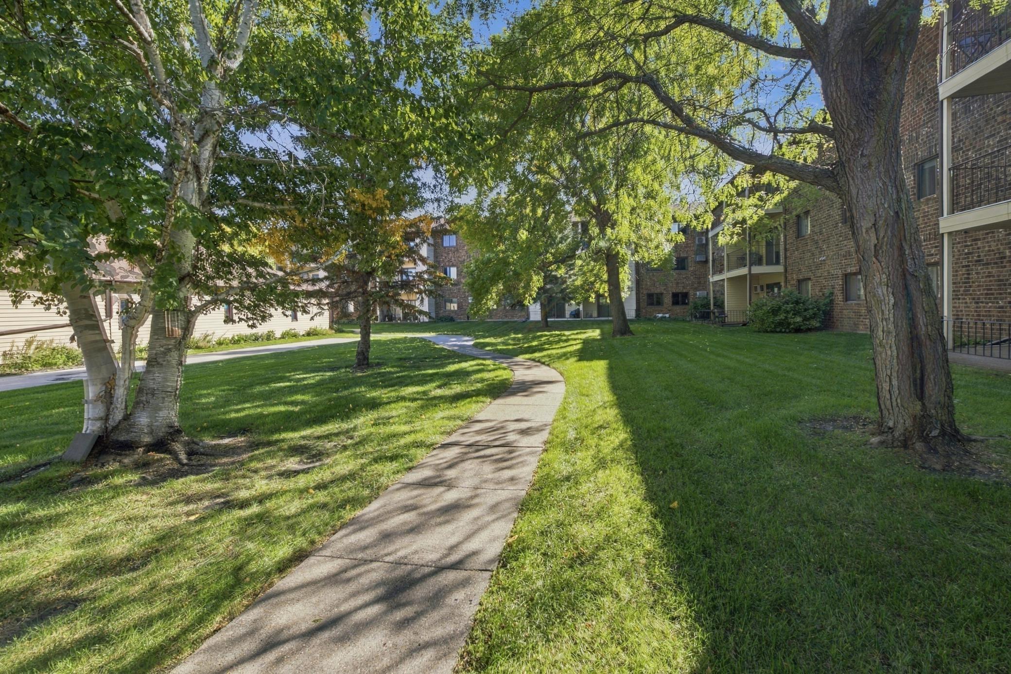 1984 condo for sale at 1424 14th Street E, Unit 21 in West Fargo, ND — 2 bed, 1 bath (photo 40 of 41)