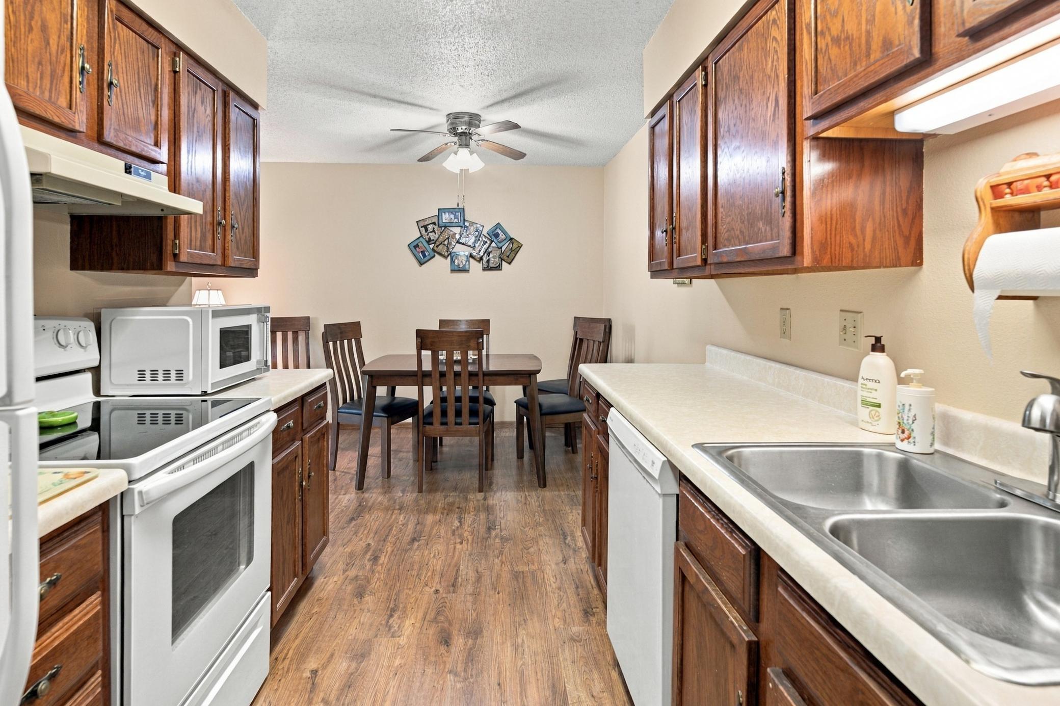 1984 condo for sale at 1424 14th Street E, Unit 21 in West Fargo, ND — 2 bed, 1 bath (photo 5 of 41)