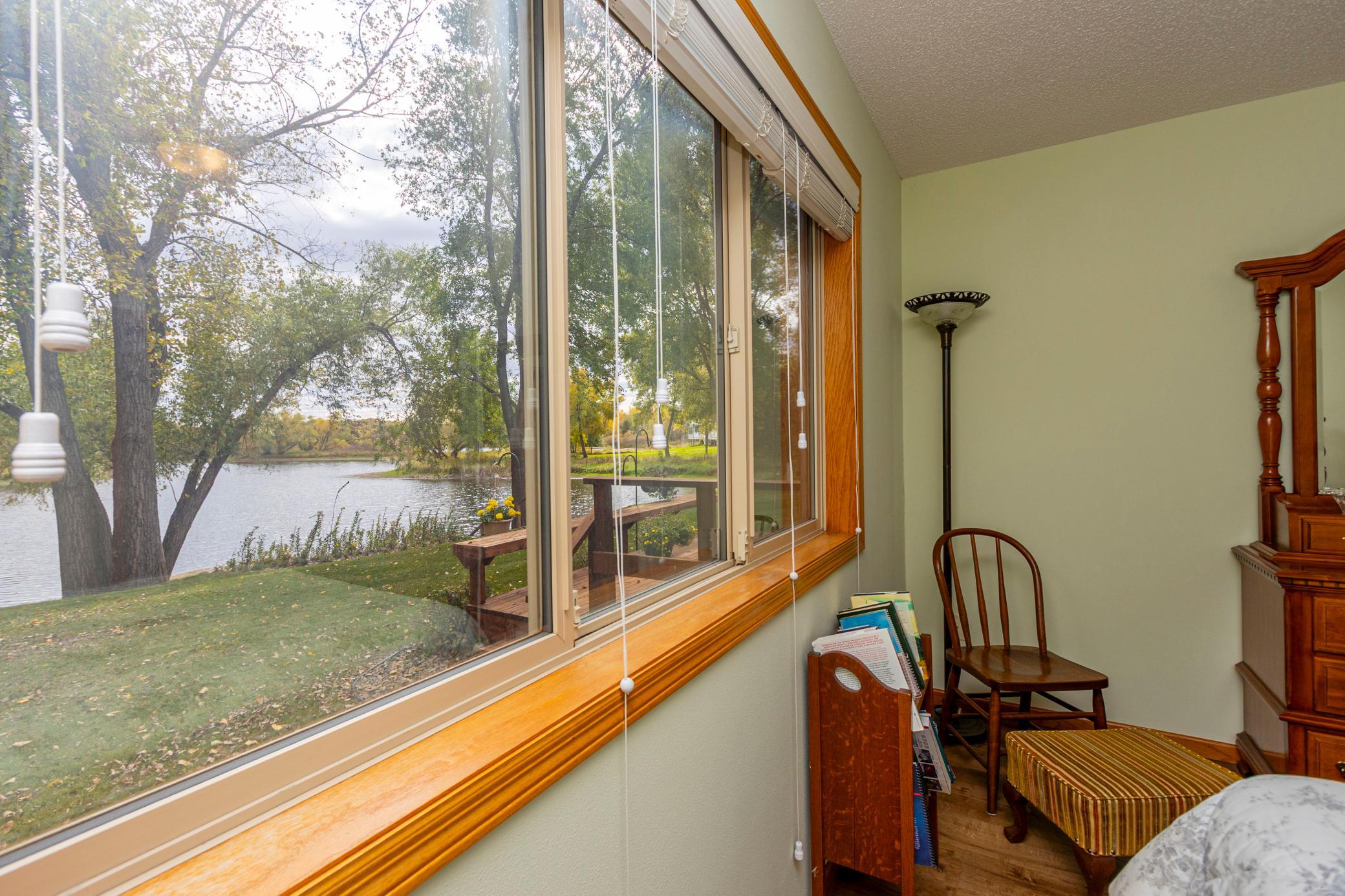 1999 townhouse for sale at 1210 7th Avenue E in Alexandria, MN — 2 bed, 2 bath (photo 17 of 36)