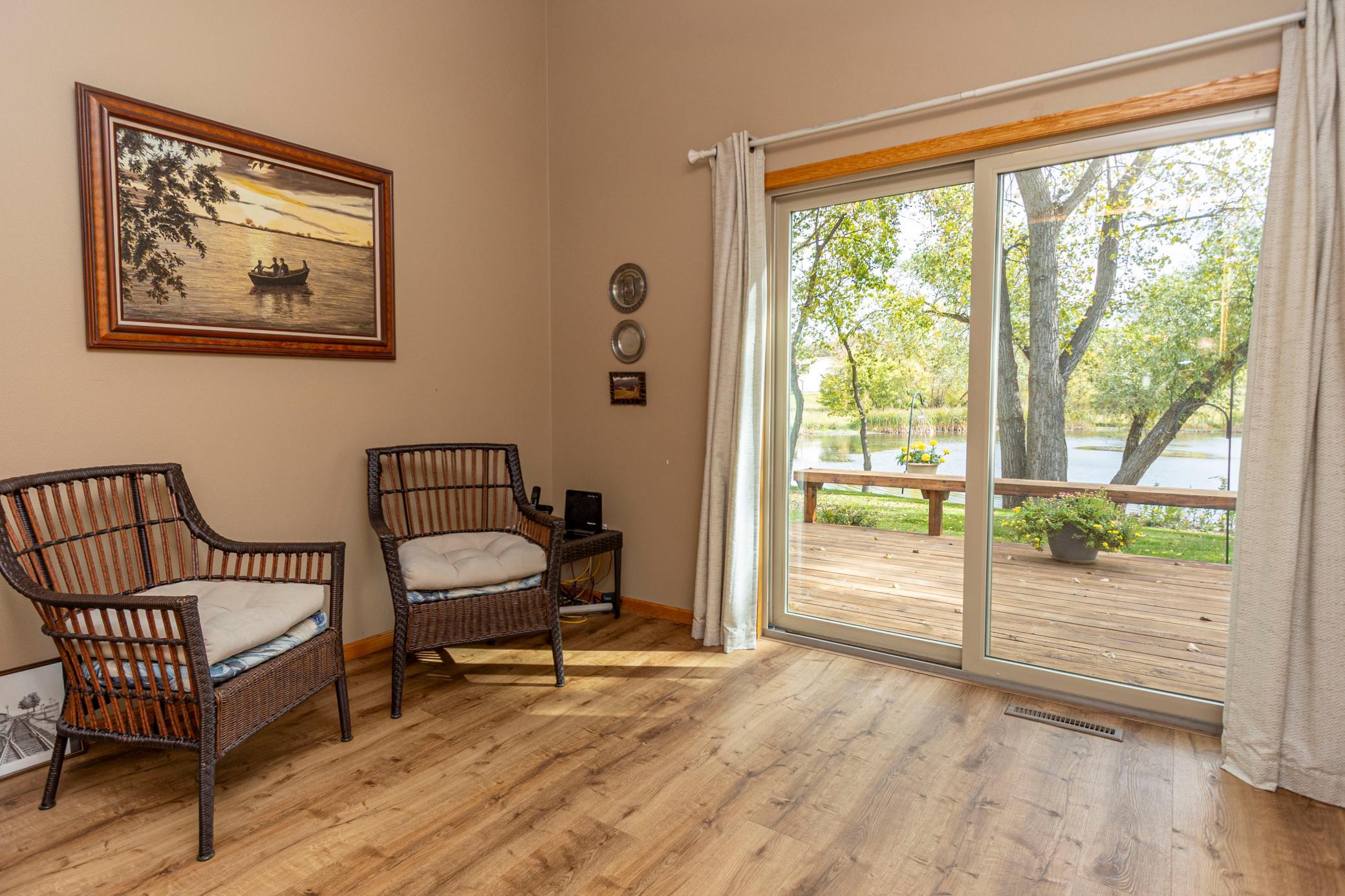 1999 townhouse for sale at 1210 7th Avenue E in Alexandria, MN — 2 bed, 2 bath (photo 21 of 36)