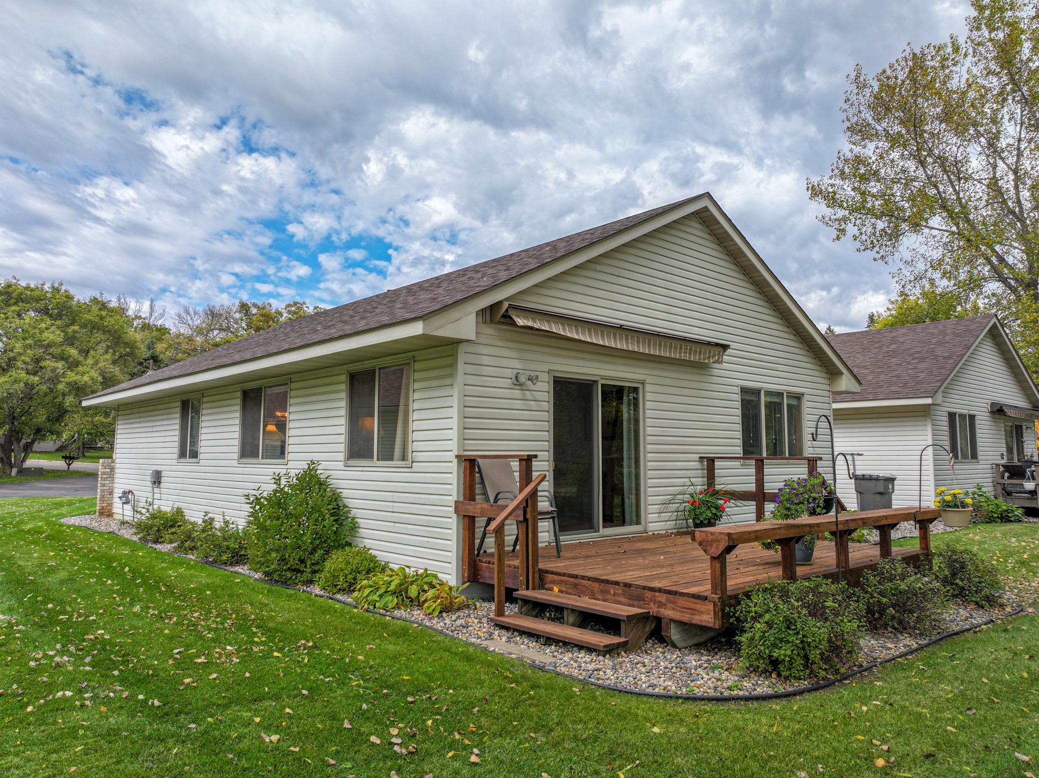 1999 townhouse for sale at 1210 7th Avenue E in Alexandria, MN — 2 bed, 2 bath (photo 29 of 36)