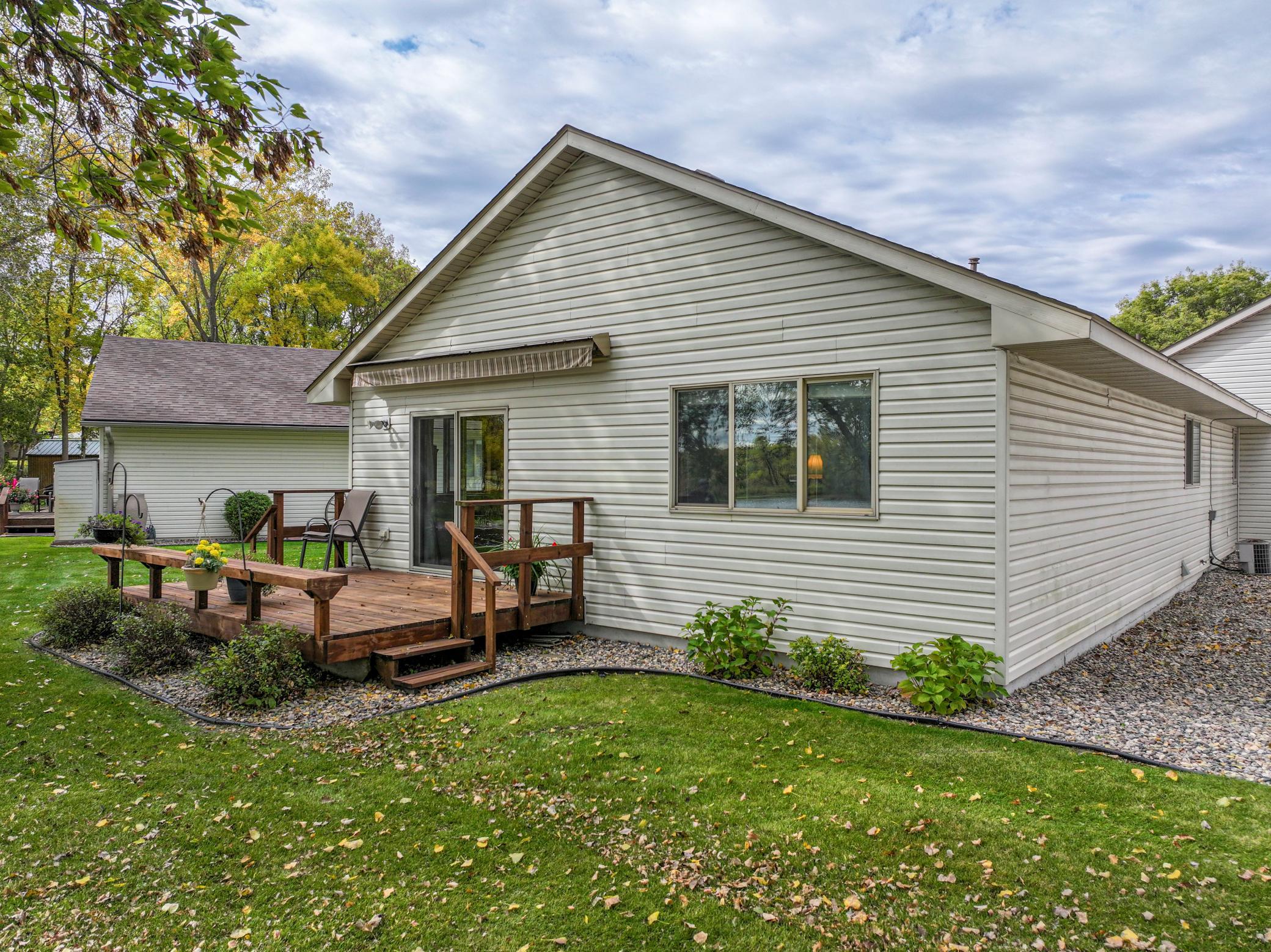 1999 townhouse for sale at 1210 7th Avenue E in Alexandria, MN — 2 bed, 2 bath (photo 32 of 36)