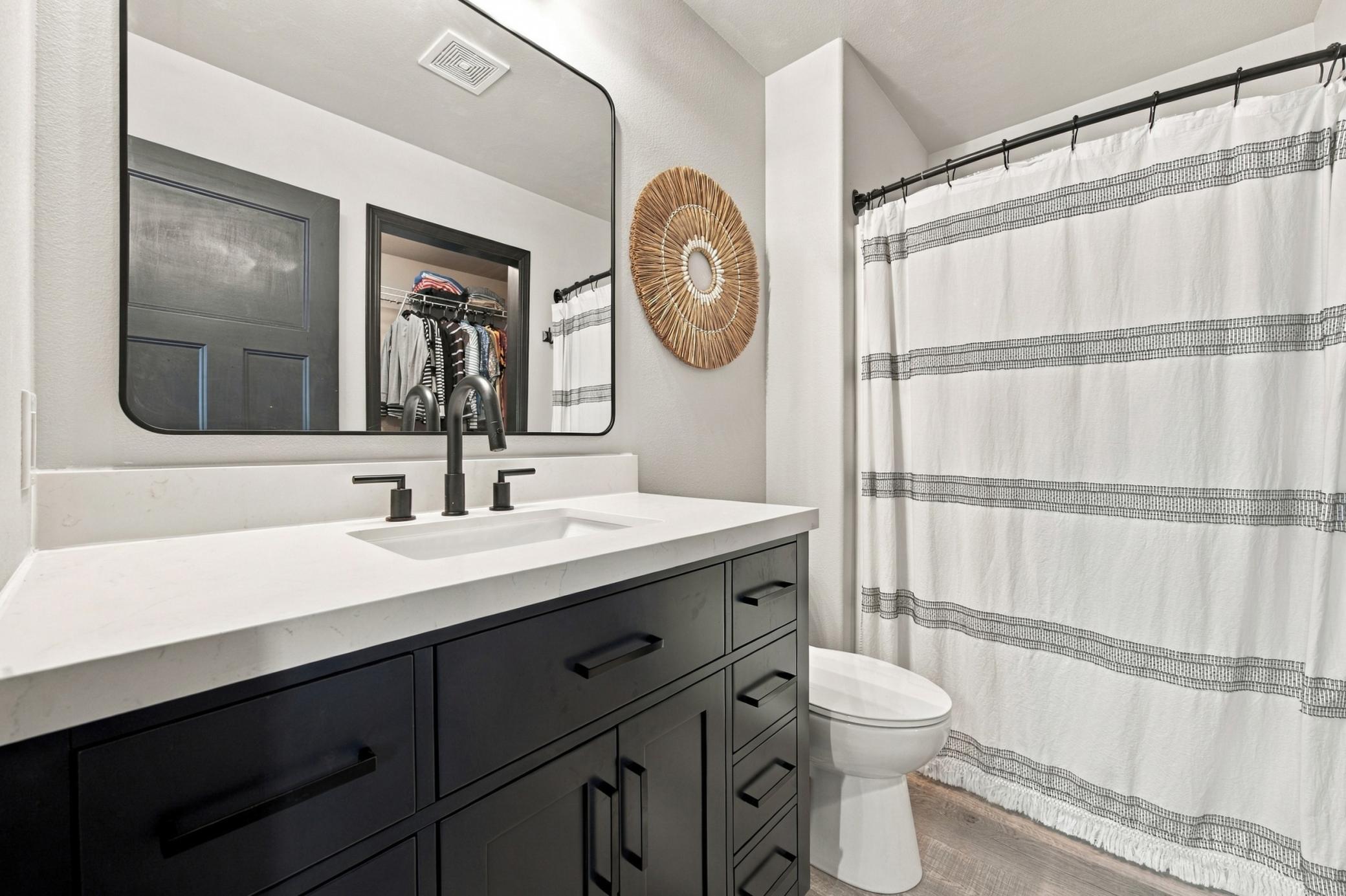 2011 single family home for sale at 5442 49th Avenue S in Fargo, ND — 3 bed, 3 bath (photo 14 of 33)