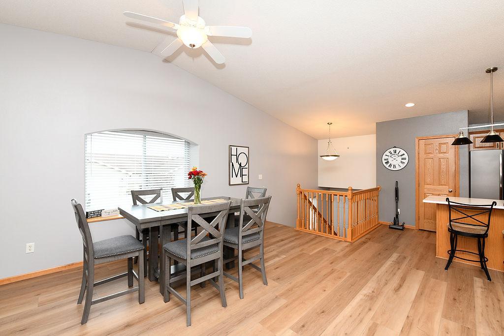 2006 twin home for sale at 4367 39th Avenue S in Fargo, ND — 3 bed, 2 bath (photo 13 of 41)