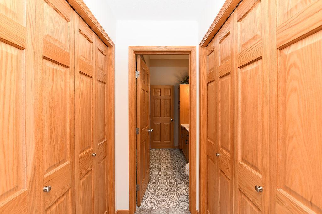 2006 twin home for sale at 4367 39th Avenue S in Fargo, ND — 3 bed, 2 bath (photo 21 of 41)