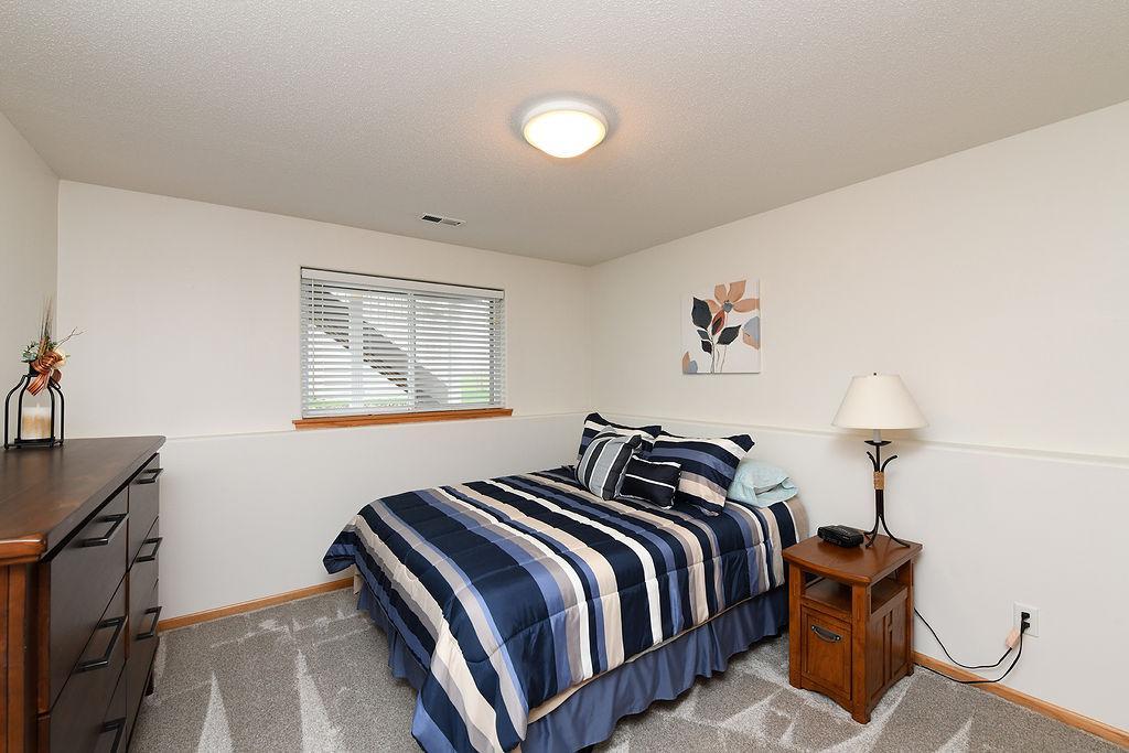 2006 twin home for sale at 4367 39th Avenue S in Fargo, ND — 3 bed, 2 bath (photo 34 of 41)