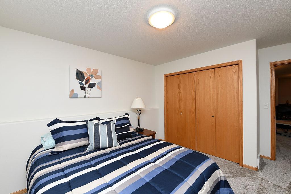 2006 twin home for sale at 4367 39th Avenue S in Fargo, ND — 3 bed, 2 bath (photo 35 of 41)