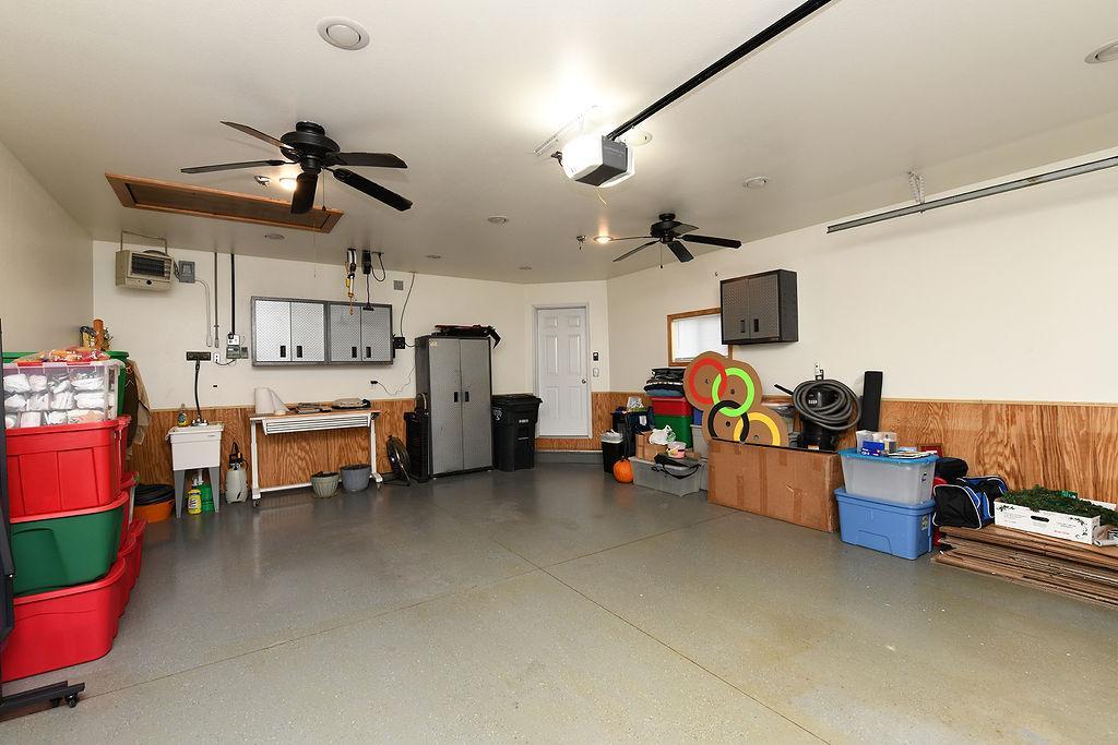 2006 twin home for sale at 4367 39th Avenue S in Fargo, ND — 3 bed, 2 bath (photo 37 of 41)