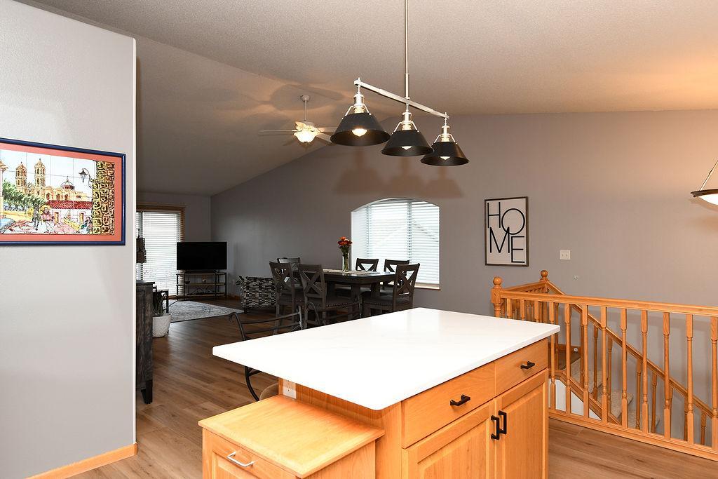 2006 twin home for sale at 4367 39th Avenue S in Fargo, ND — 3 bed, 2 bath (photo 10 of 41)