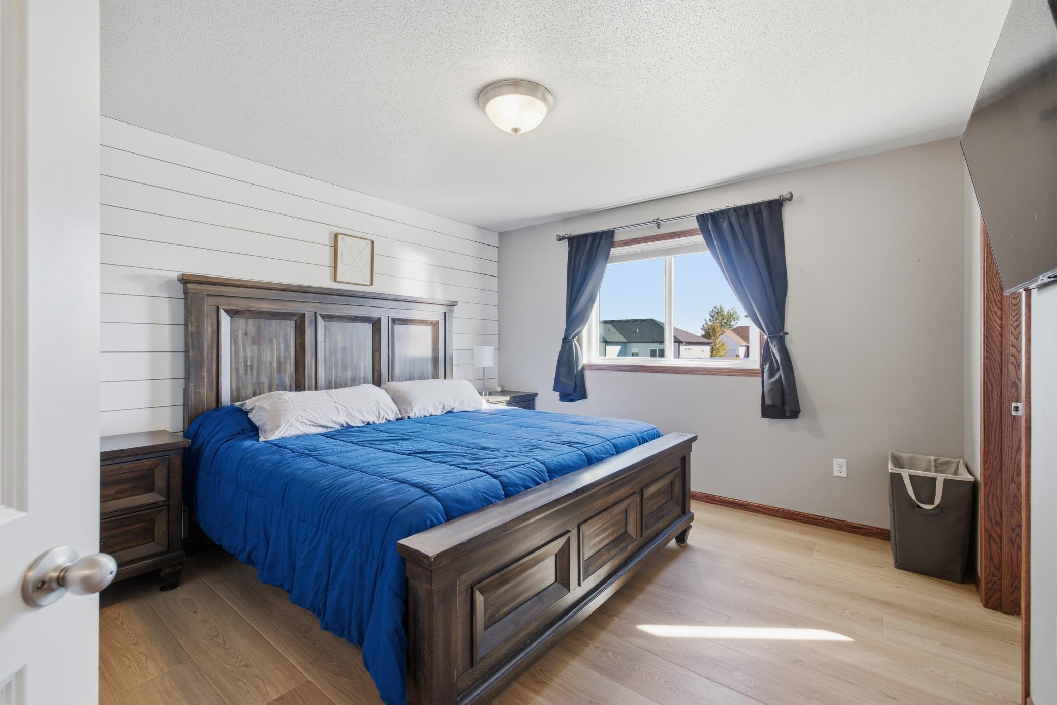 2012 single family home for sale at 6916 24th Street S in Fargo, ND — 4 bed, 3 bath (photo 22 of 70)