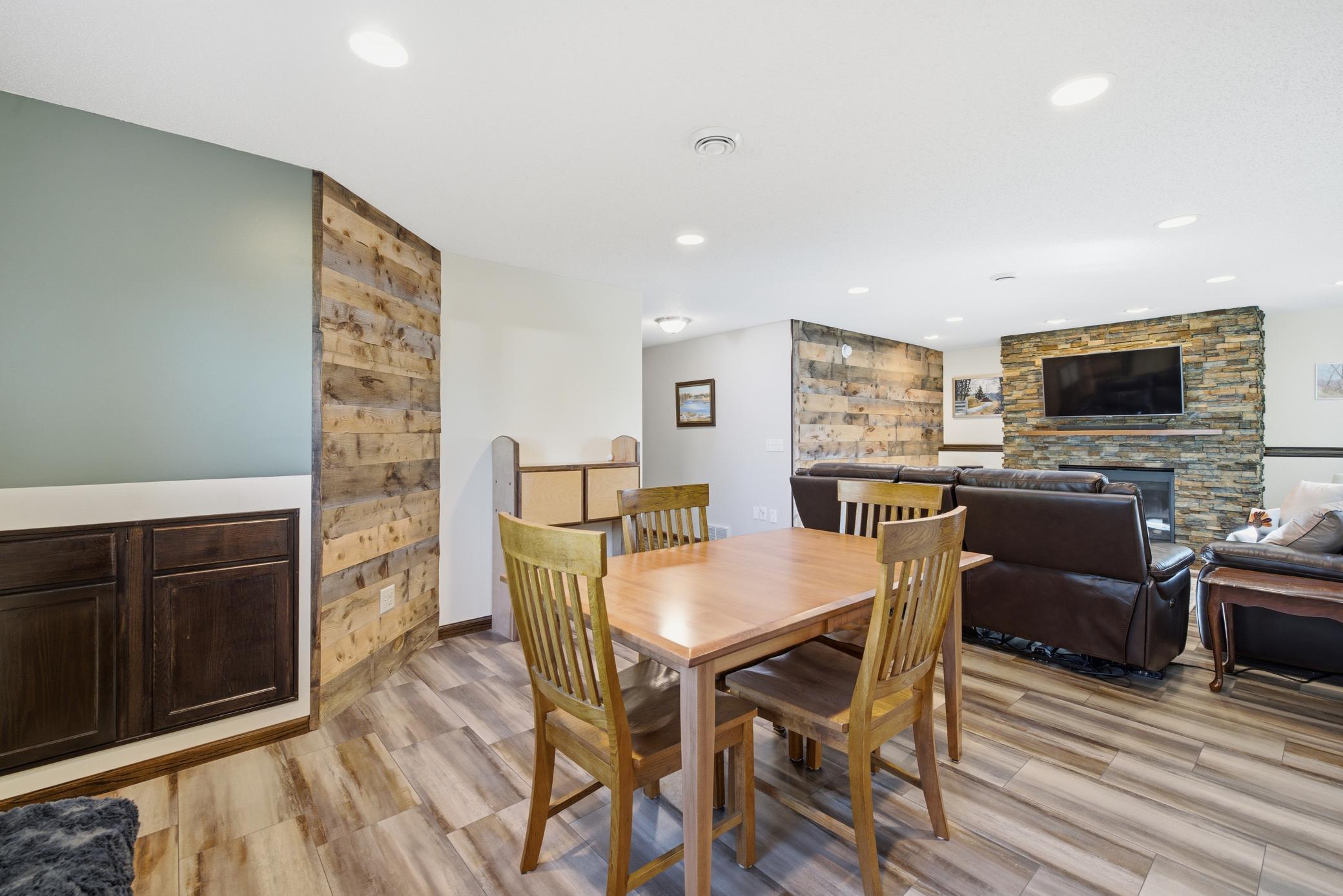 2012 single family home for sale at 6916 24th Street S in Fargo, ND — 4 bed, 3 bath (photo 31 of 70)