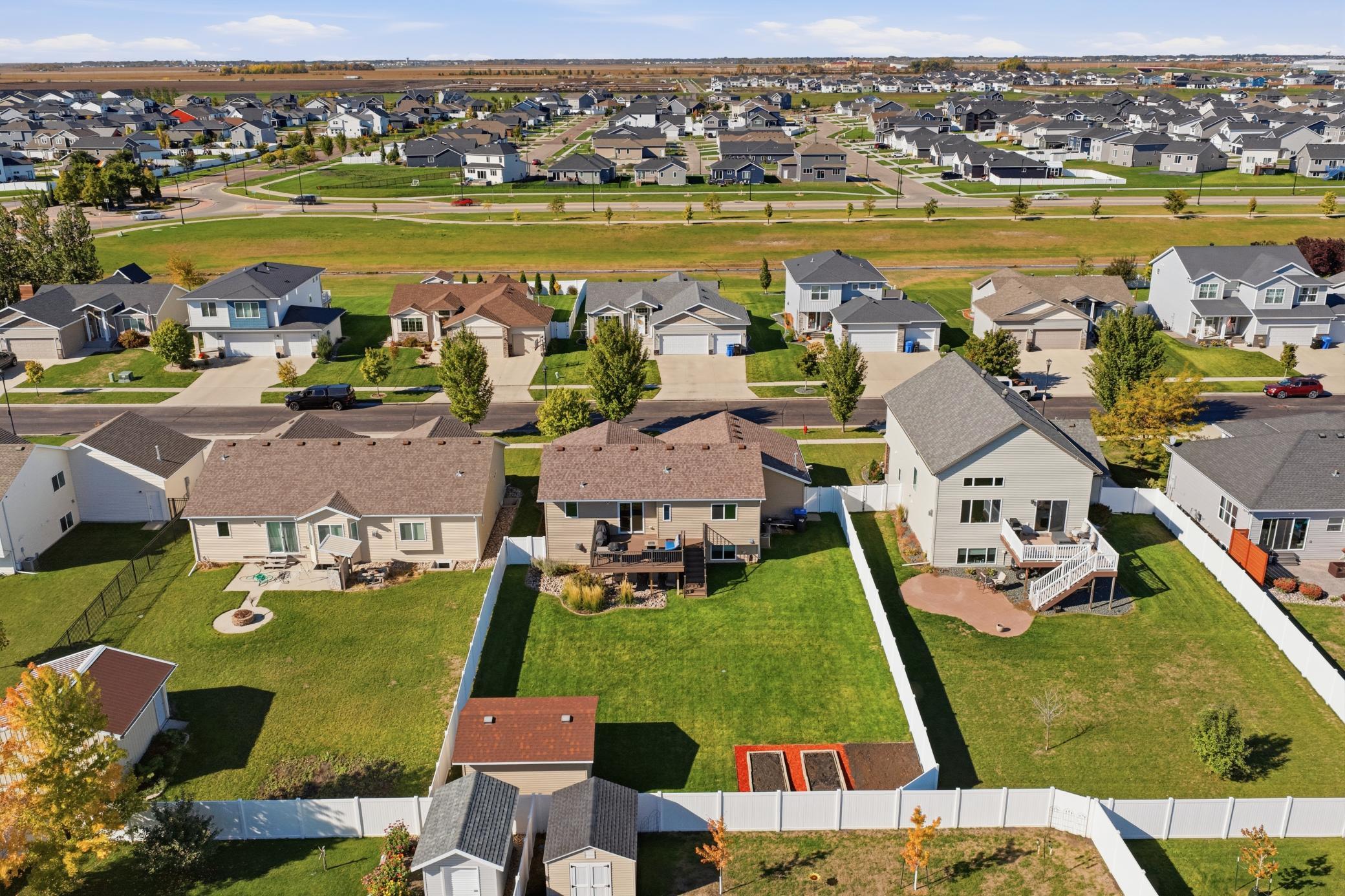 2012 single family home for sale at 6916 24th Street S in Fargo, ND — 4 bed, 3 bath (photo 59 of 70)
