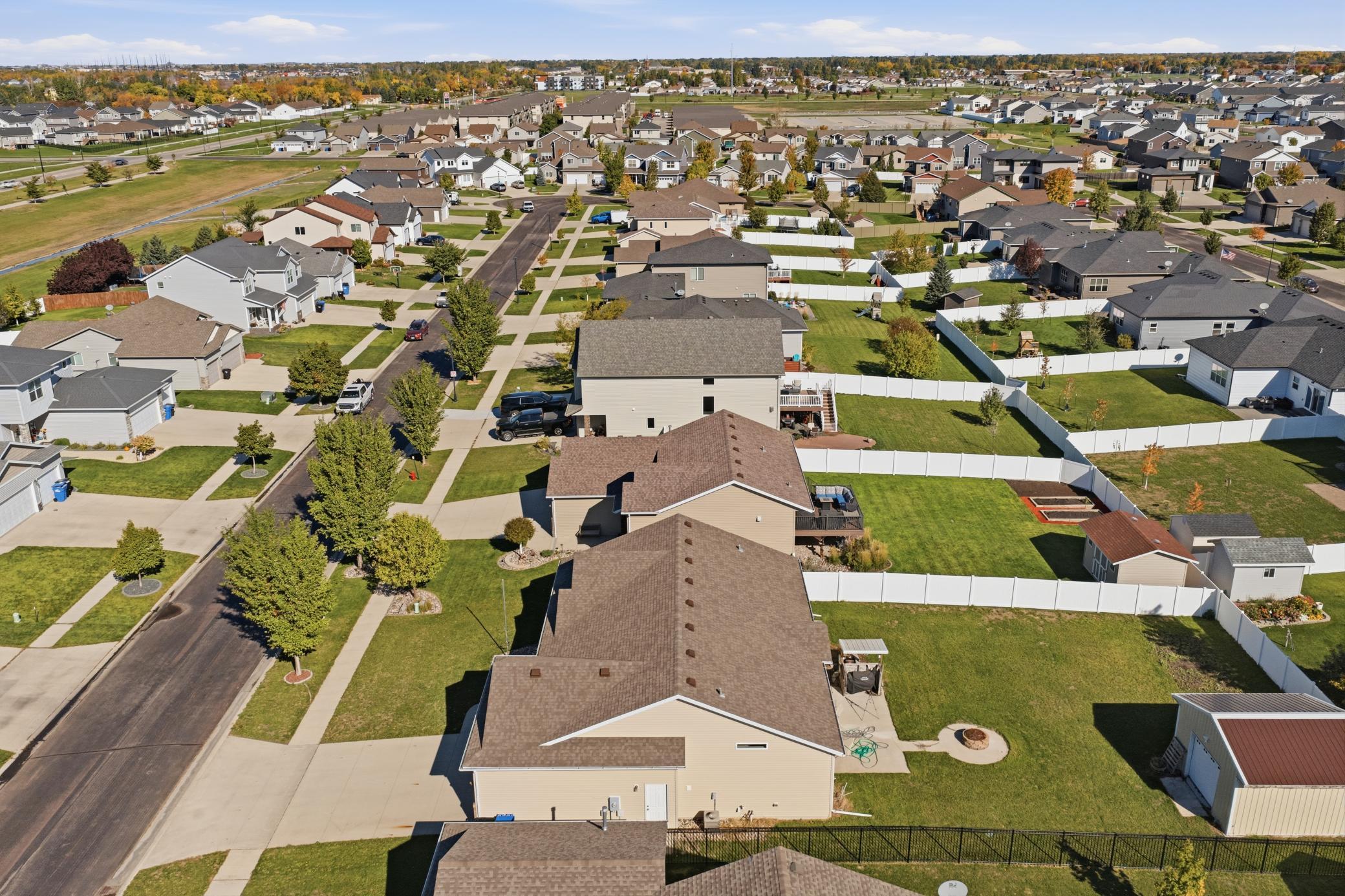 2012 single family home for sale at 6916 24th Street S in Fargo, ND — 4 bed, 3 bath (photo 61 of 70)